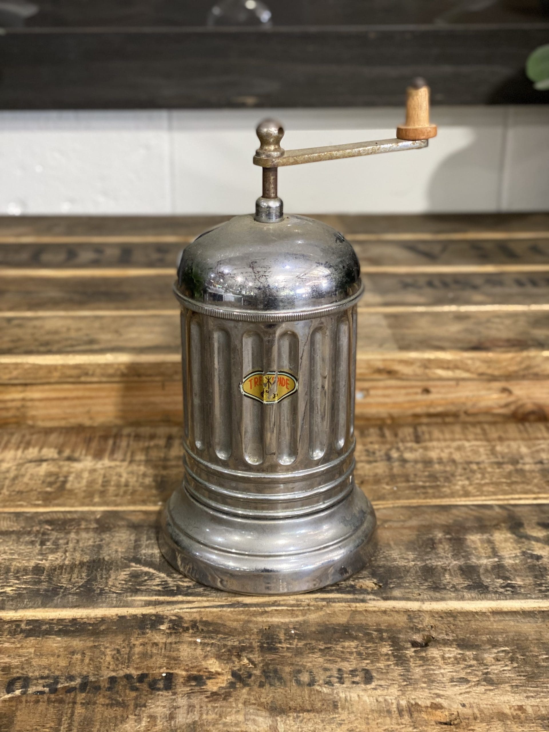 #157 Tre Spade Cylindrical Shape Stainless Steel Hand Coffee Grinder