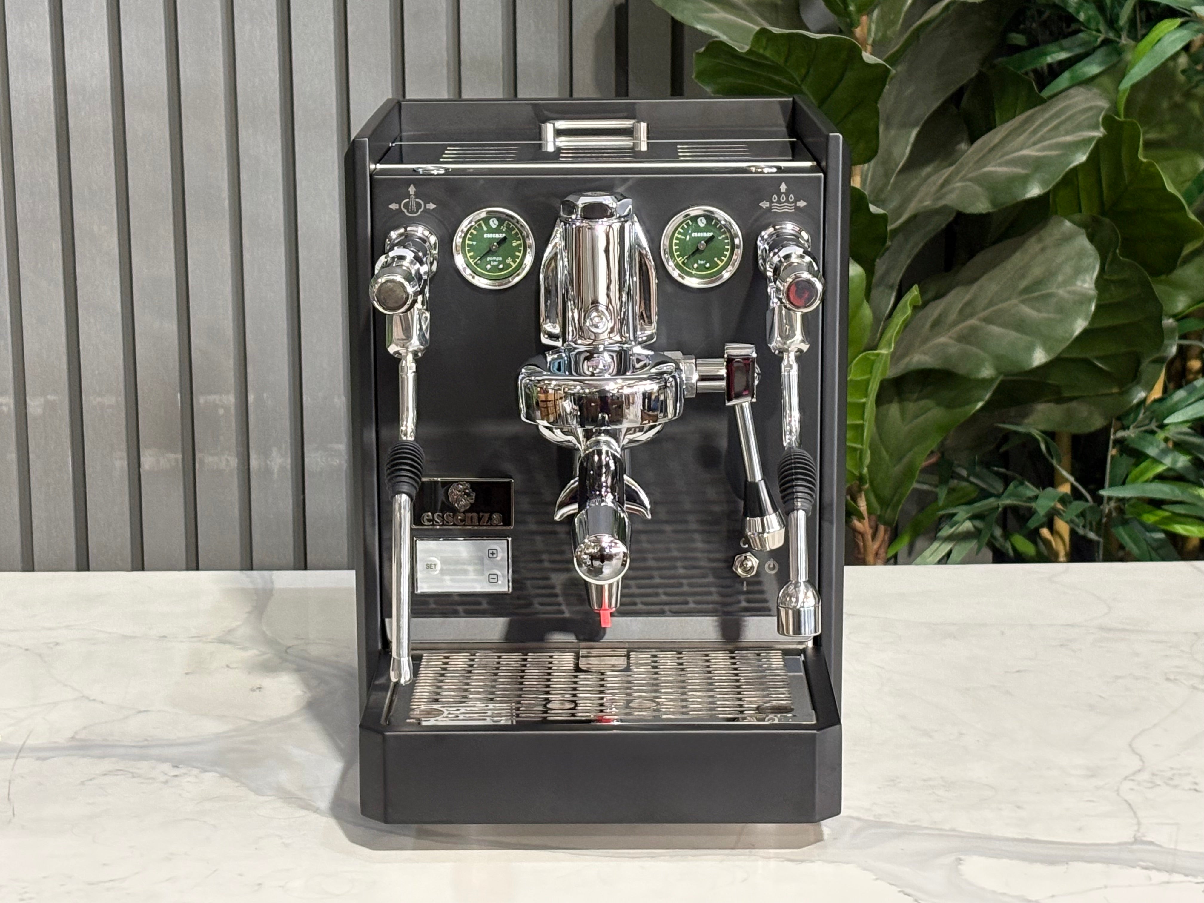 Essenza Modena 1 Group Coffee Machine Black - New