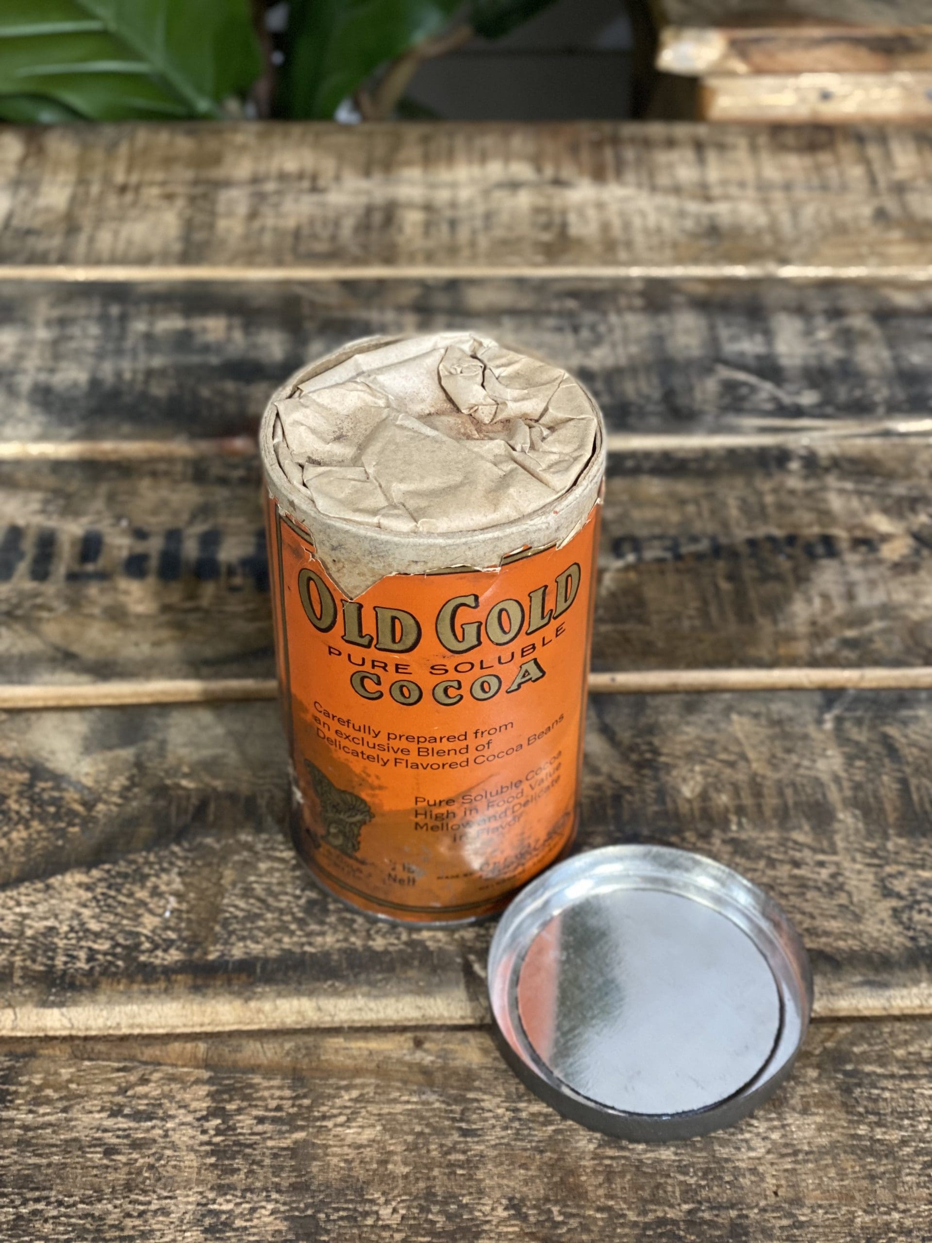 #257 1900’s Old Gold Cocoa Tin with Product Well Preserved