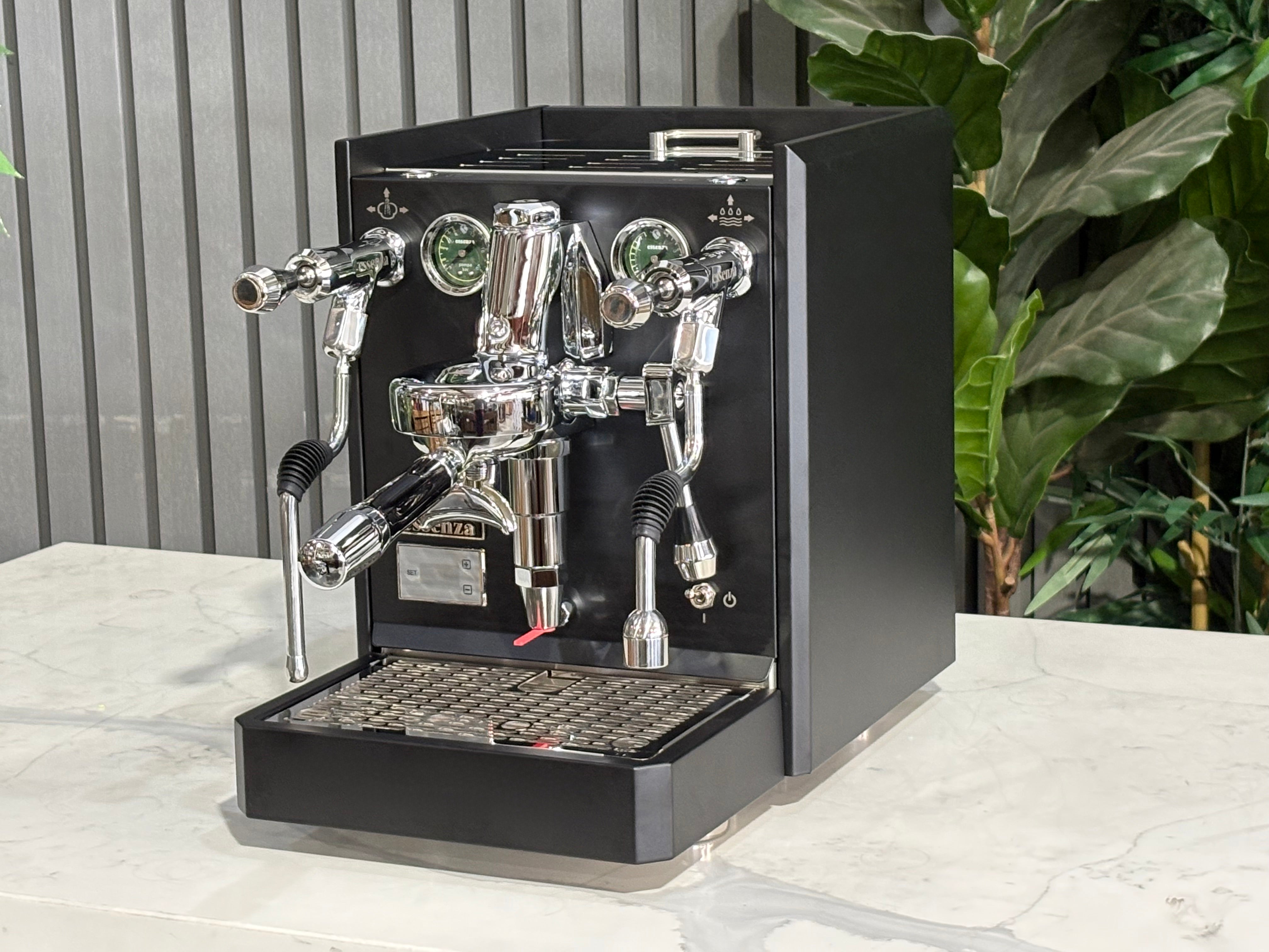 Essenza Modena 1 Group Coffee Machine Black - New