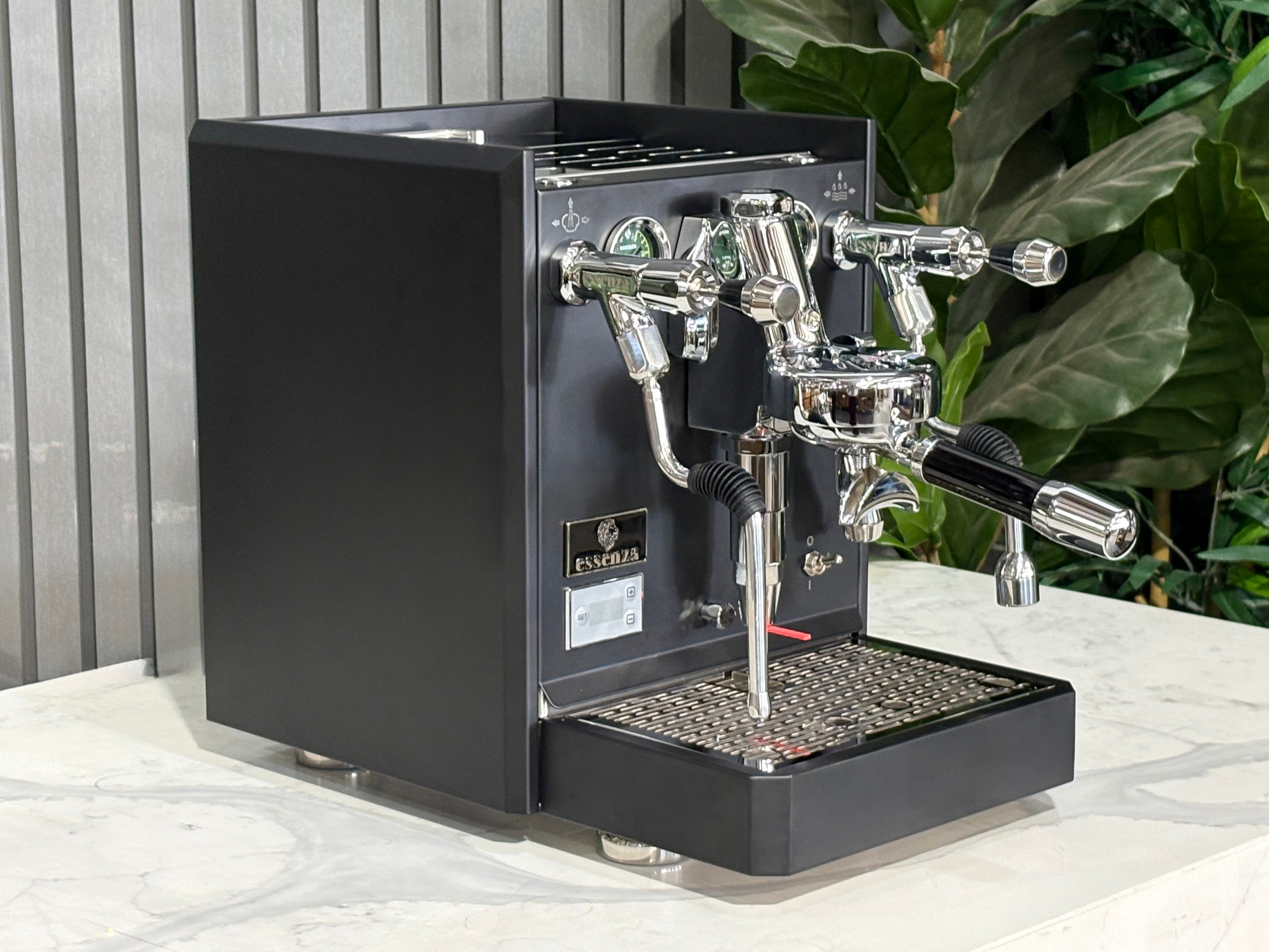 Essenza Modena 1 Group Coffee Machine Black - New