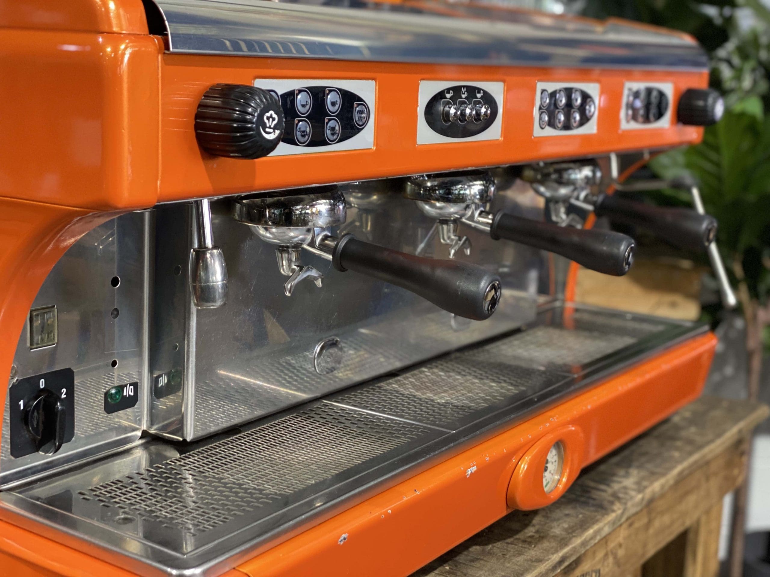 Astoria Calypso 3 Group Orange - Used