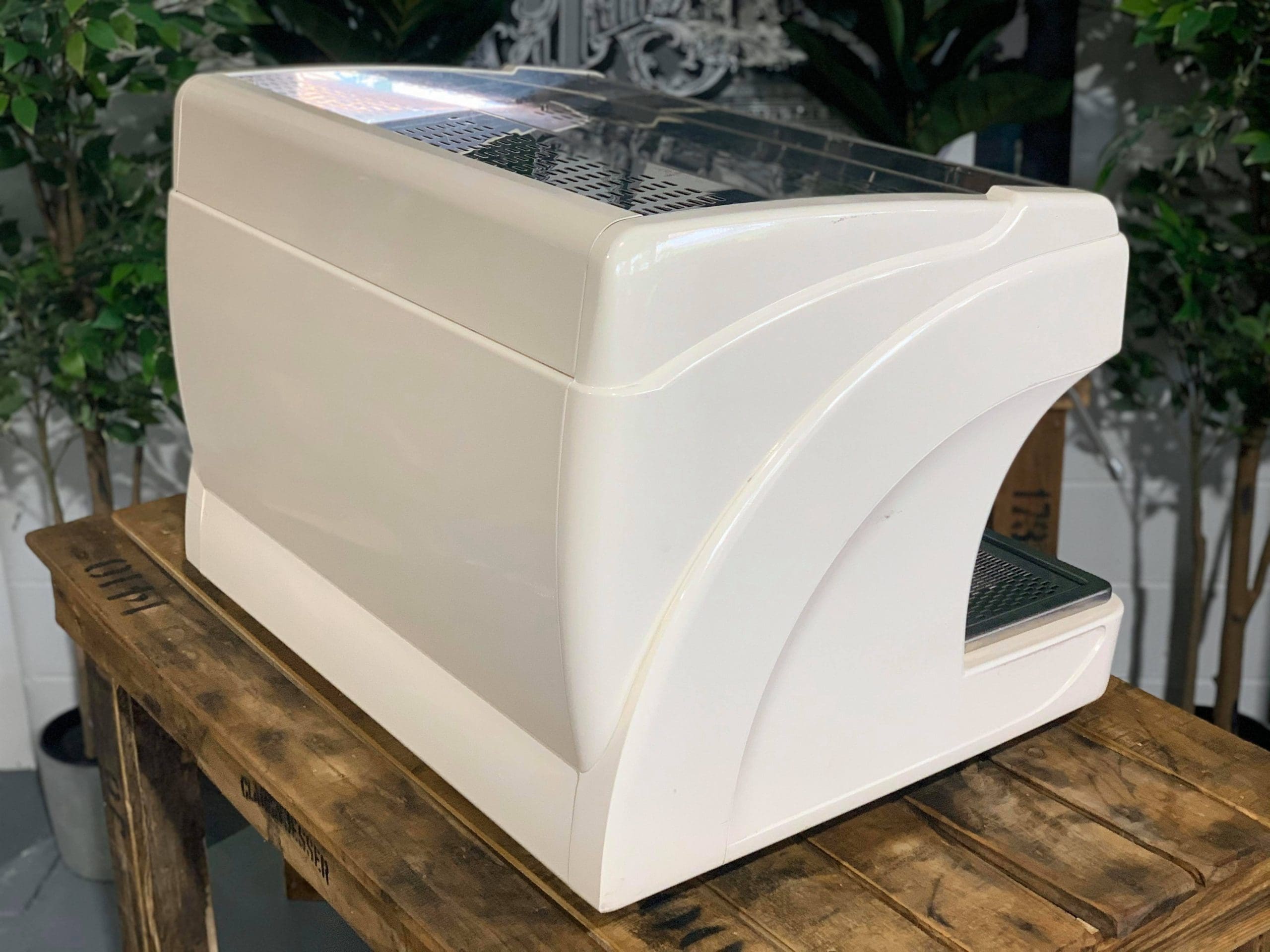 Astoria Calypso 2 Group White - Used