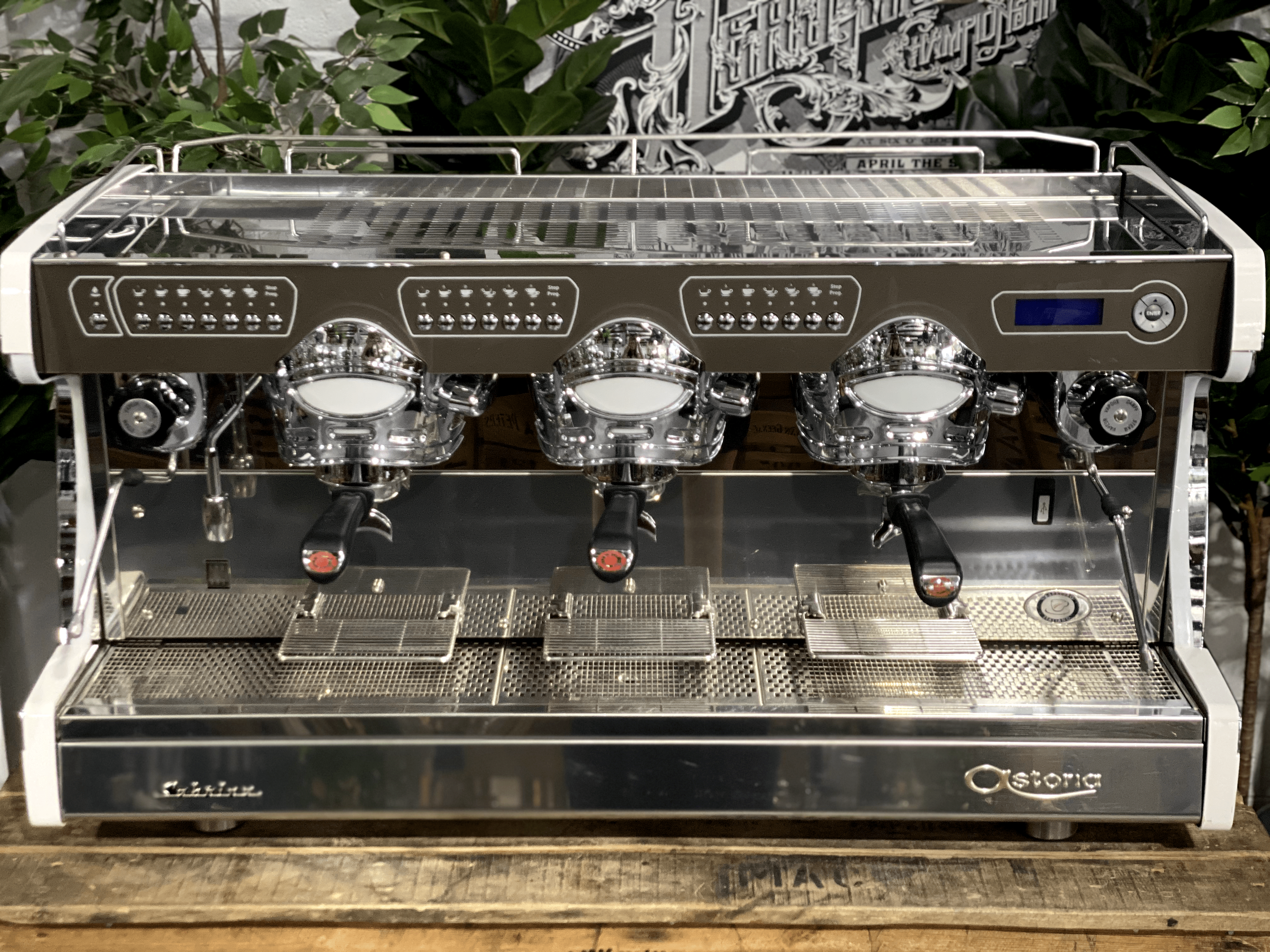 Astoria Sabrina 3 Group White - Used