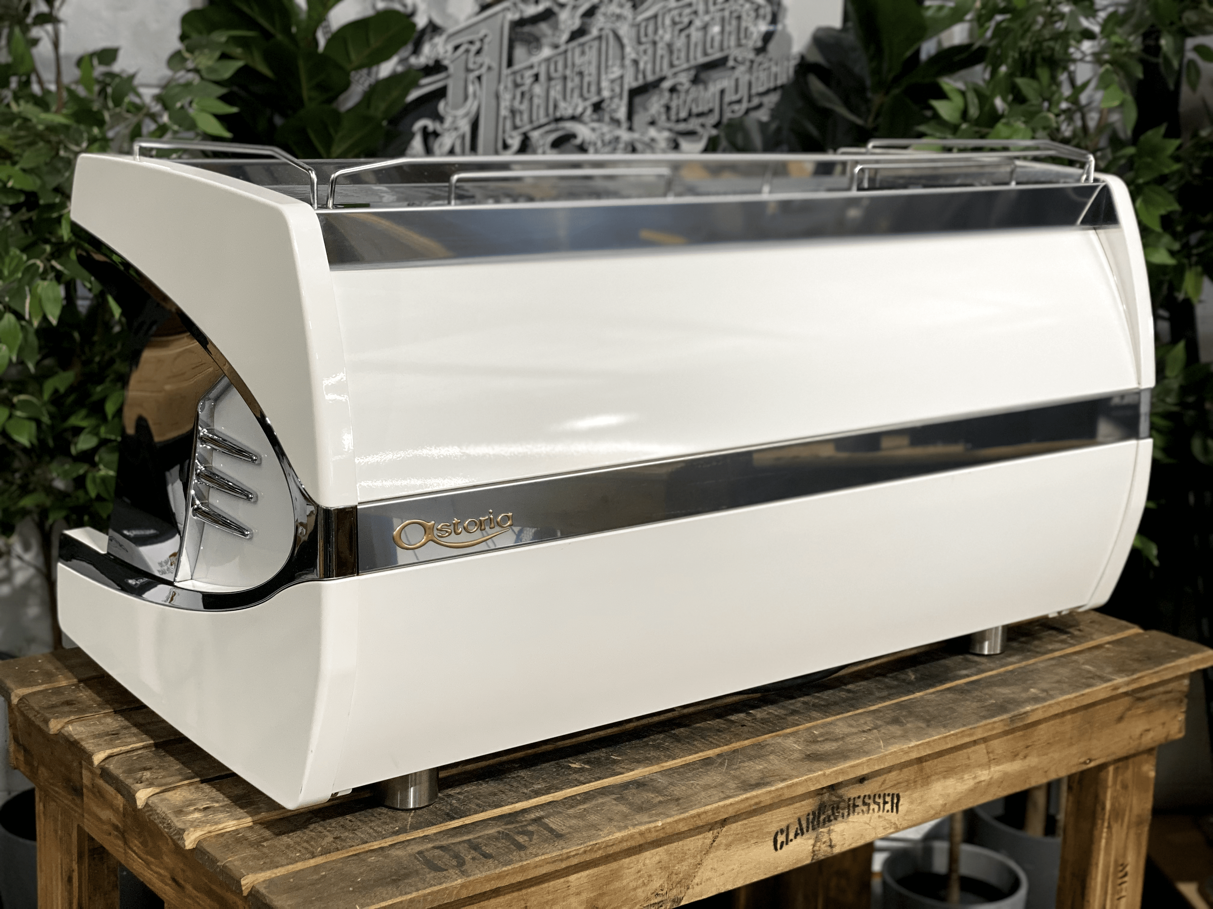 Astoria Sabrina 3 Group White - Used