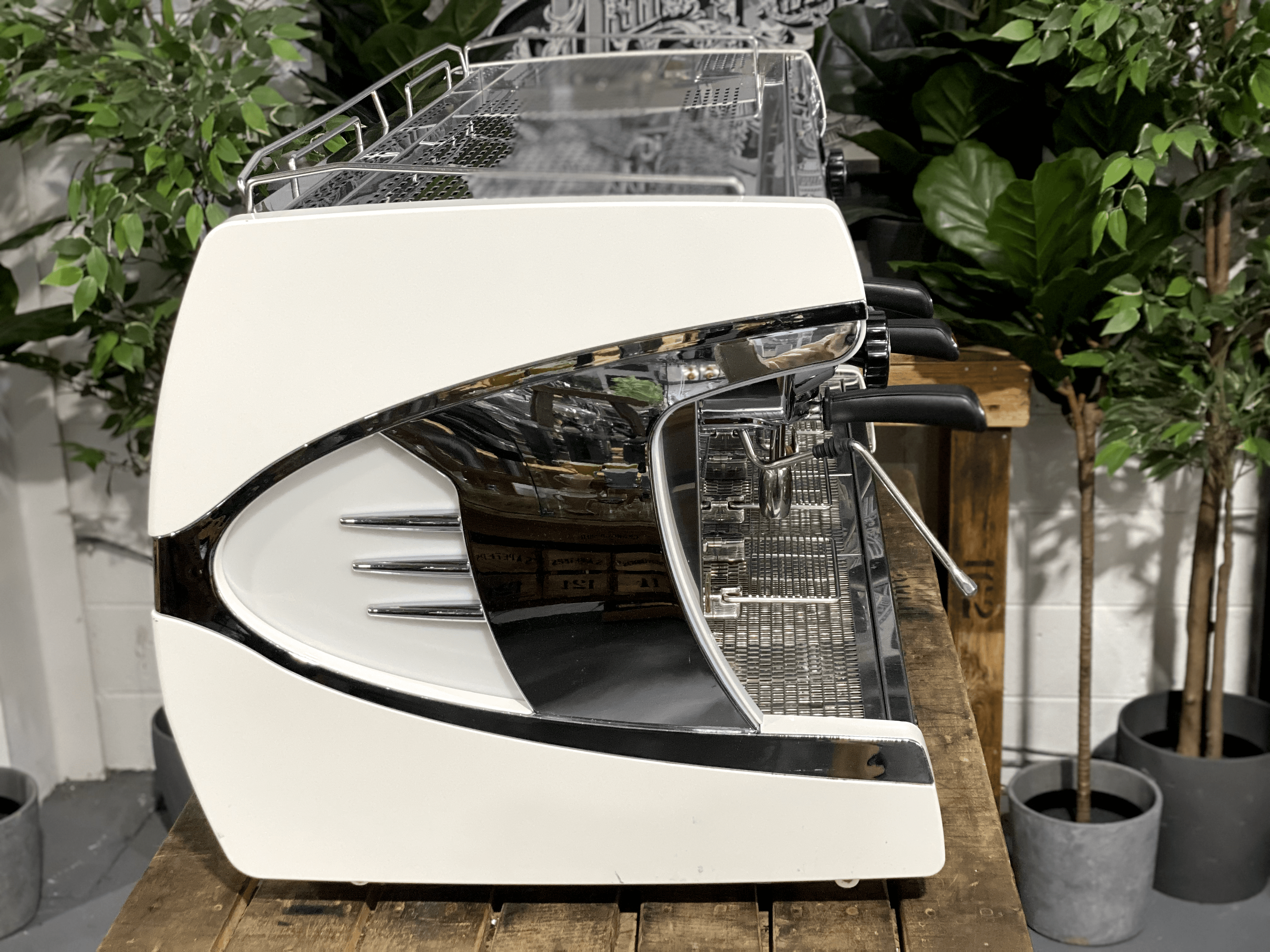 Astoria Sabrina 3 Group White - Used