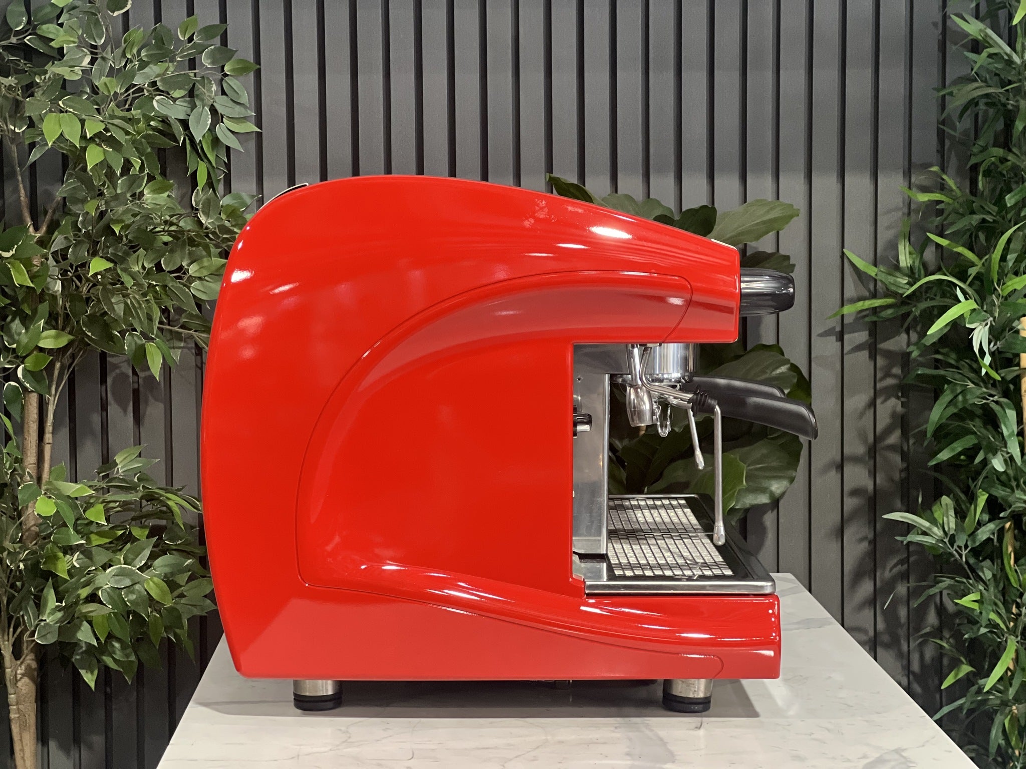 Astoria Forma 2 Group Red - Used