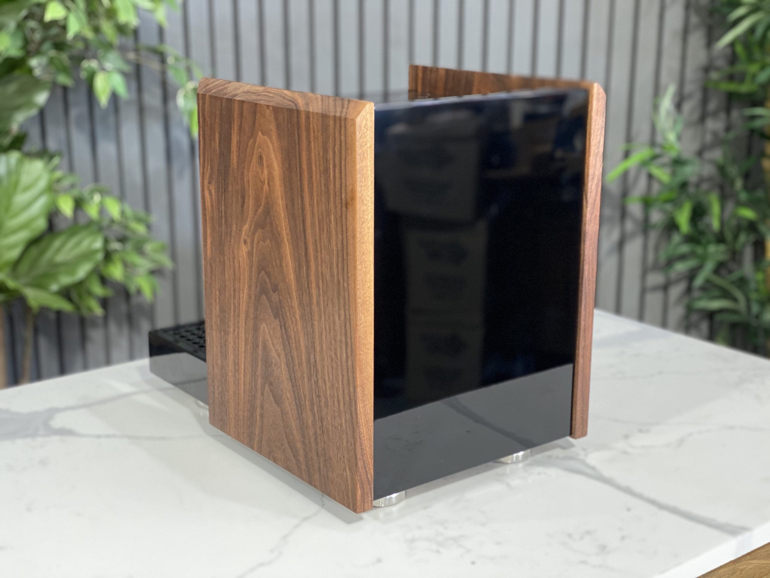 Bellezza Chiara Leva 1 Group New Black & Timber - New