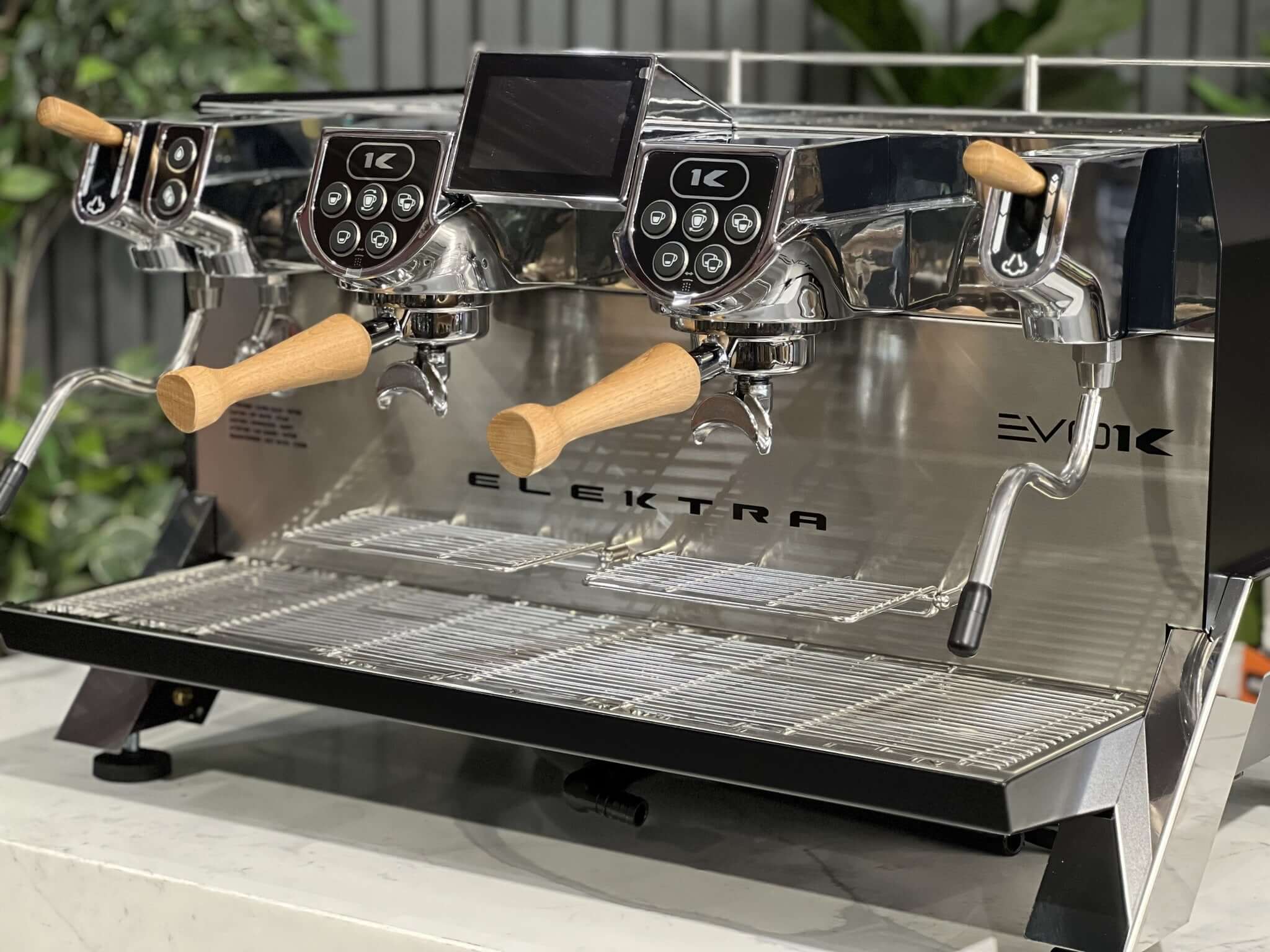 Elektra Evok 2 Group New Black & Stainless CMT