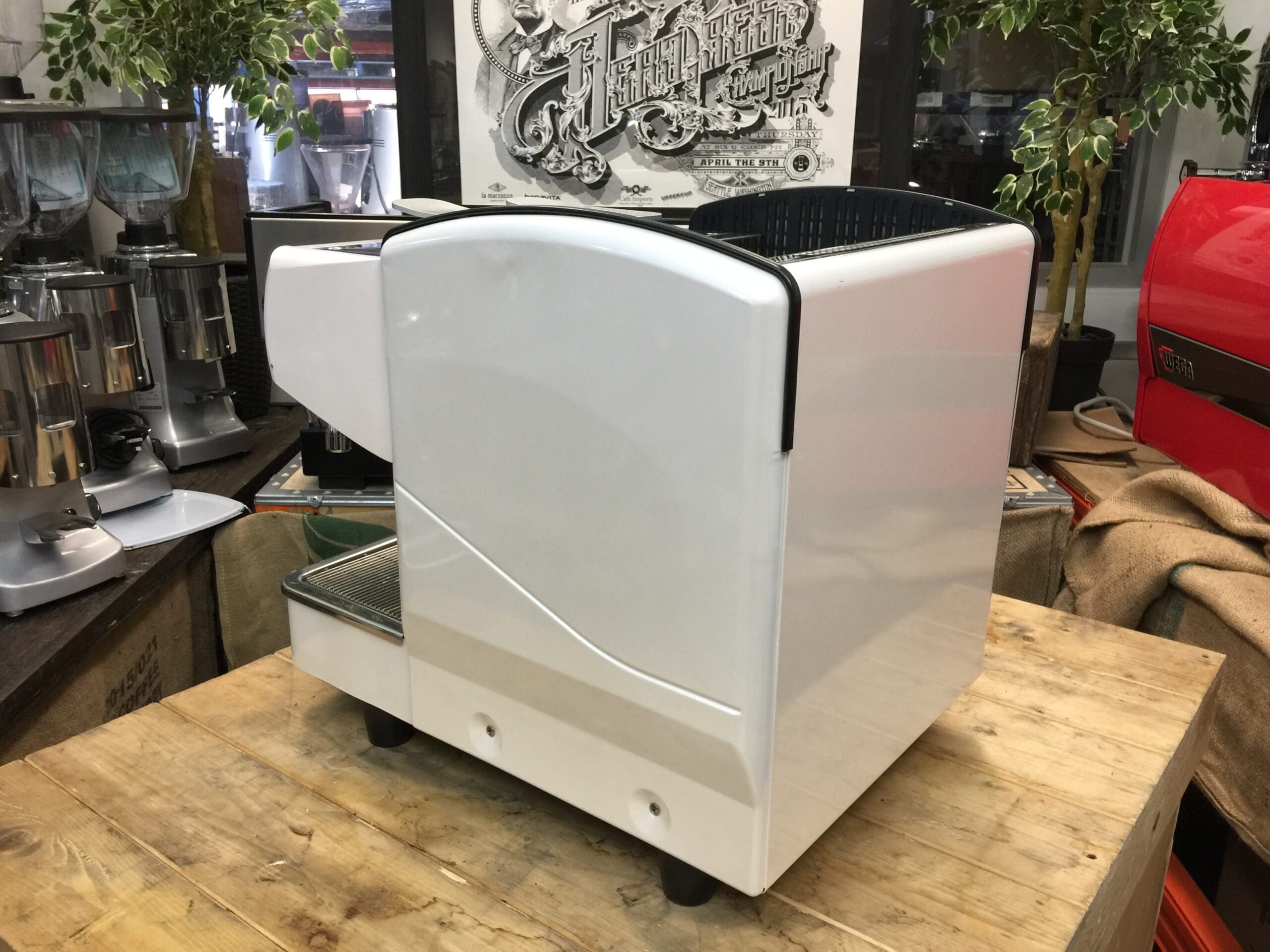 Expobar G10 Compact Capsule 2 Group White - Used