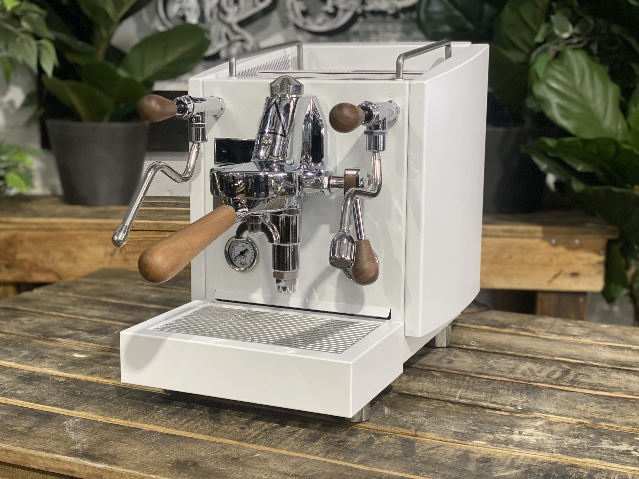 Izzo Vivi PID 1 Group White & Timber - New