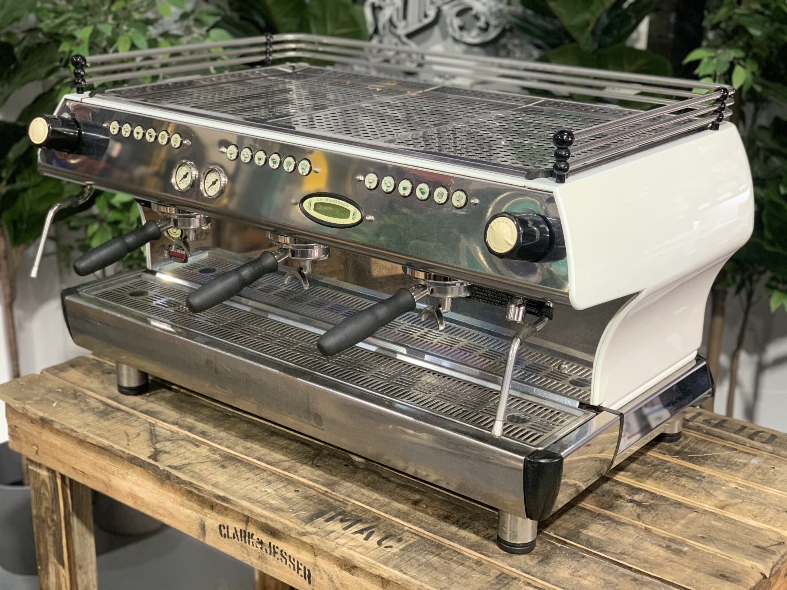 La Marzocco FB80 3 Group Pearl White - Used