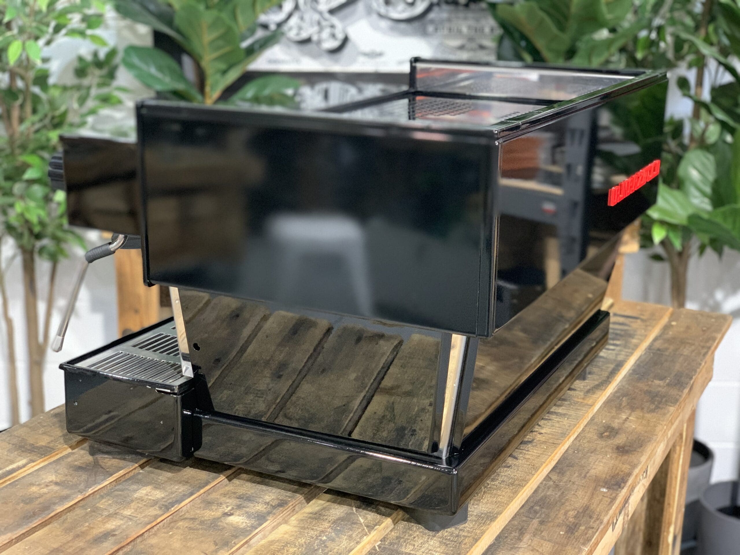 La Marzocco Linea Classic 2 Group Custom Gloss Black - Used