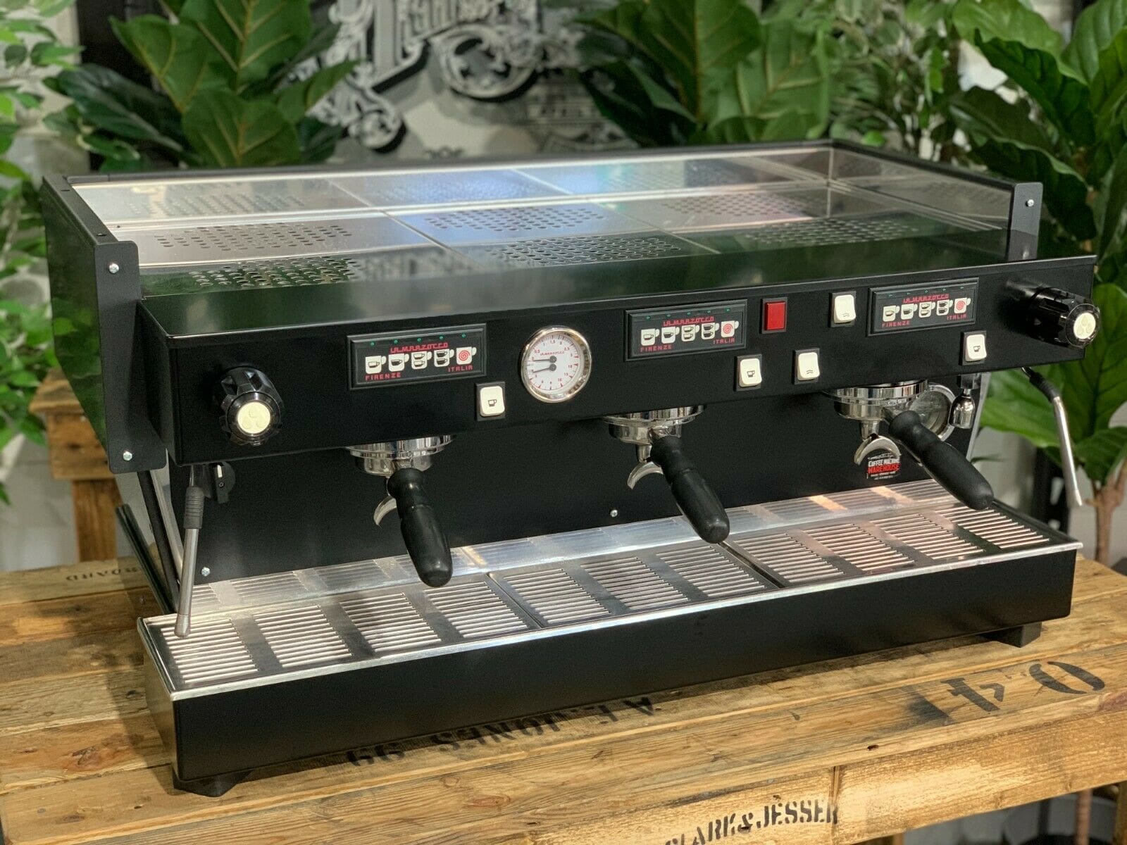La Marzocco Linea Classic 3 Group Black on Black - Used