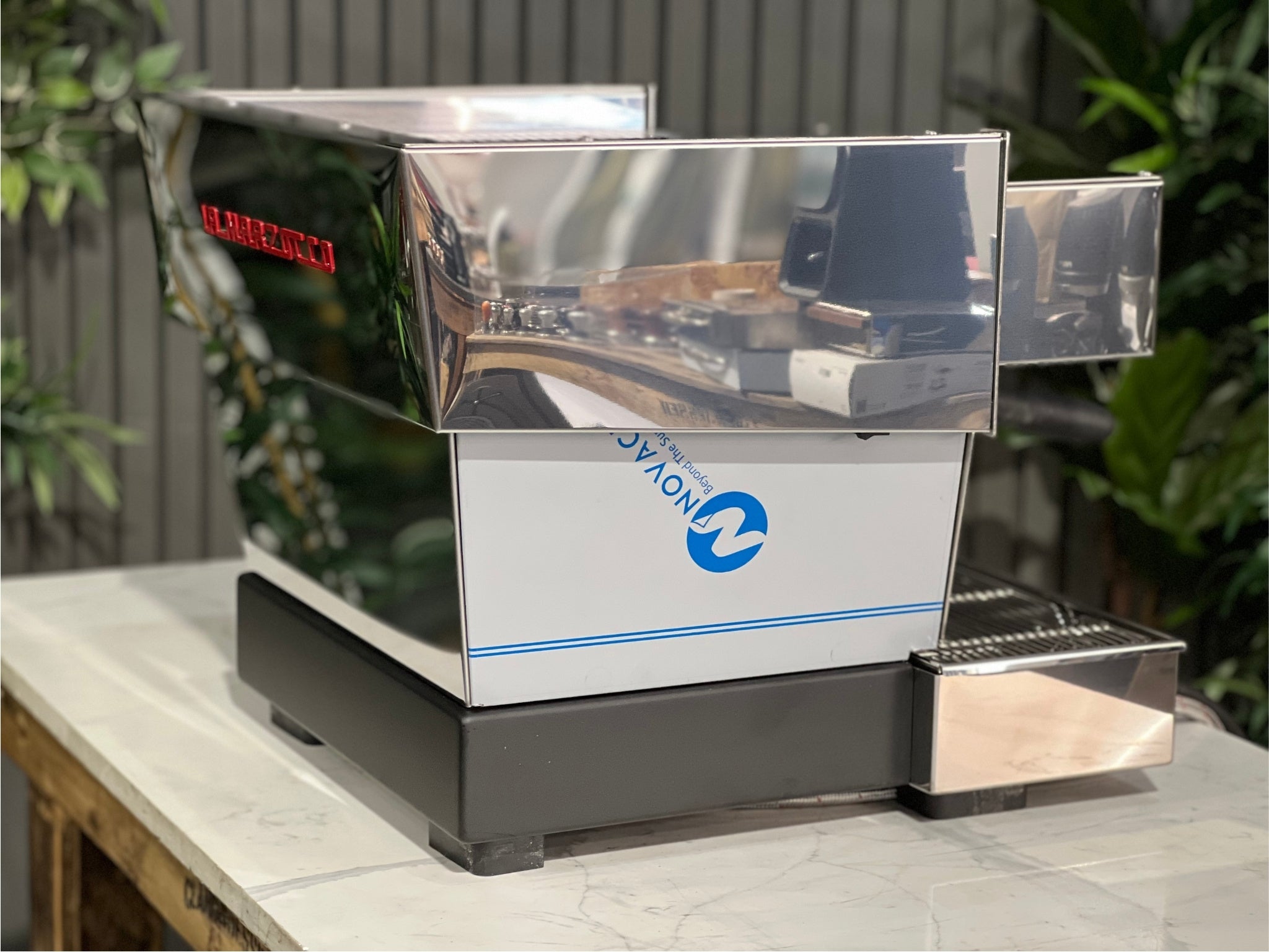 La Marzocco Linea Classic S AV 1 Group Coffee Machine Stainless – New espresso coffee machine side view, showing the stainless steel panel design, steam wand position, and overall slim profile.