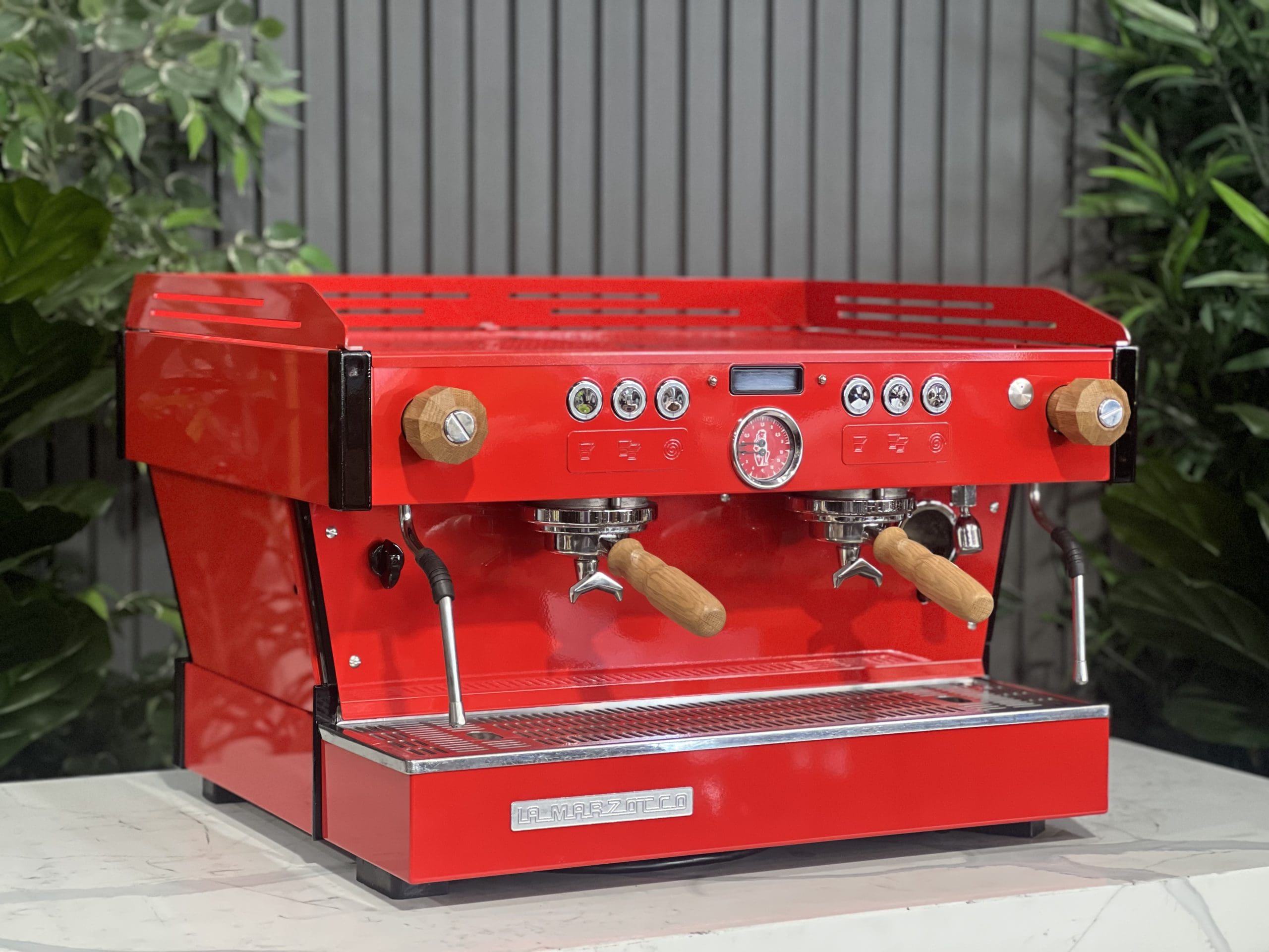 La Marzocco Linea PB 2 Group Red w.Timber Kit - Used
