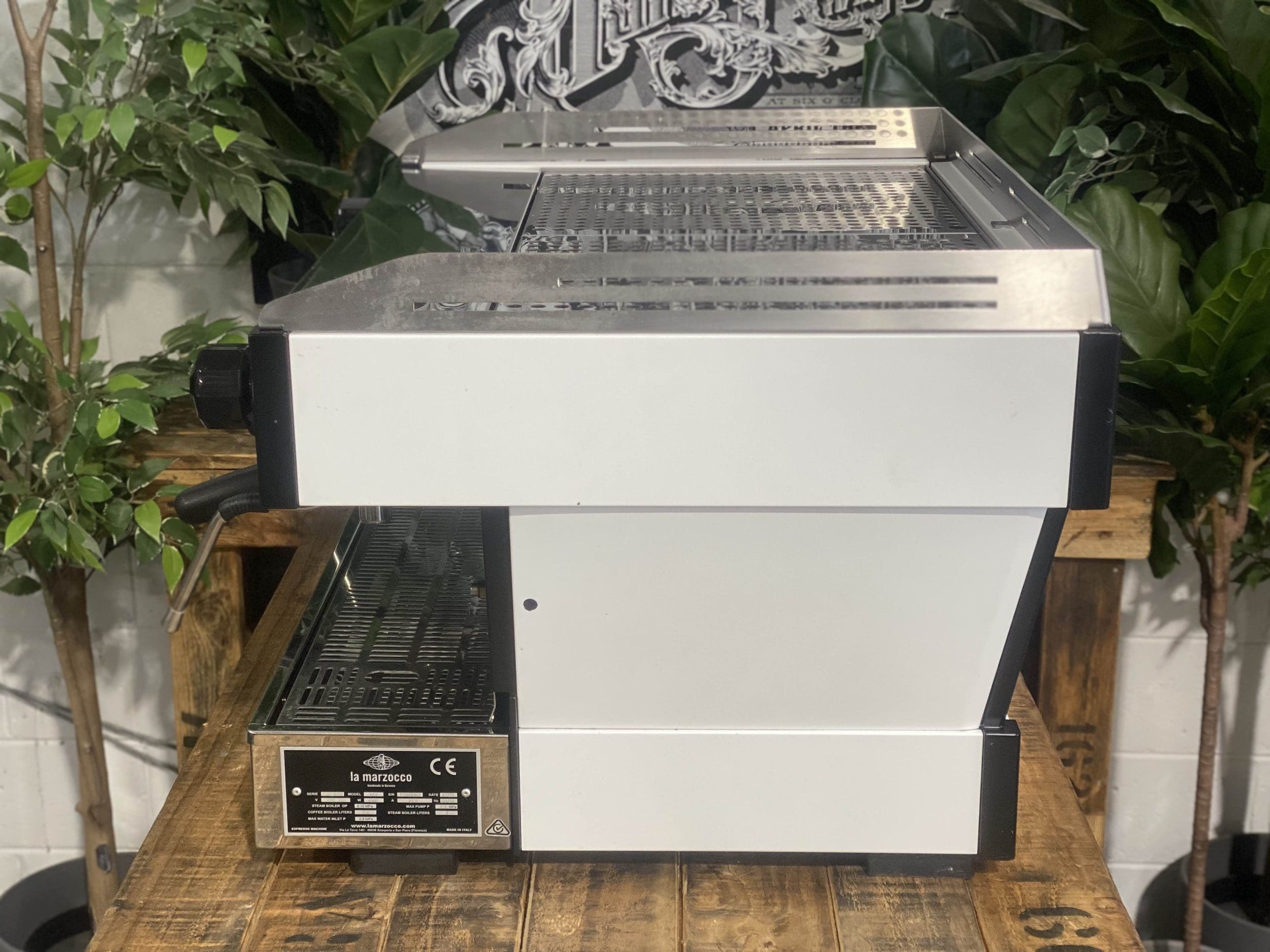 La Marzocco Linea PB 2 Group White - Used
