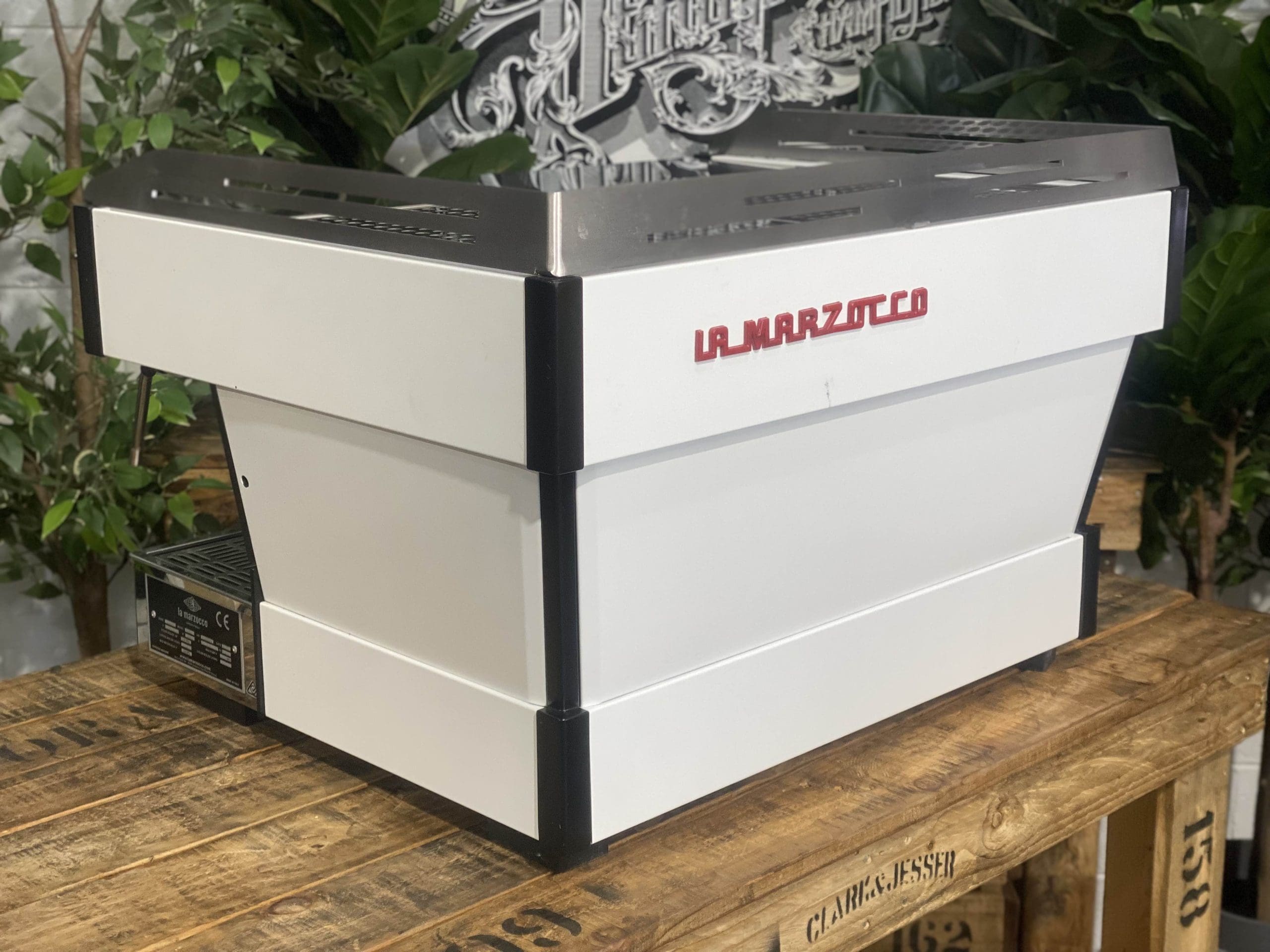 La Marzocco Linea PB 2 Group White - Used