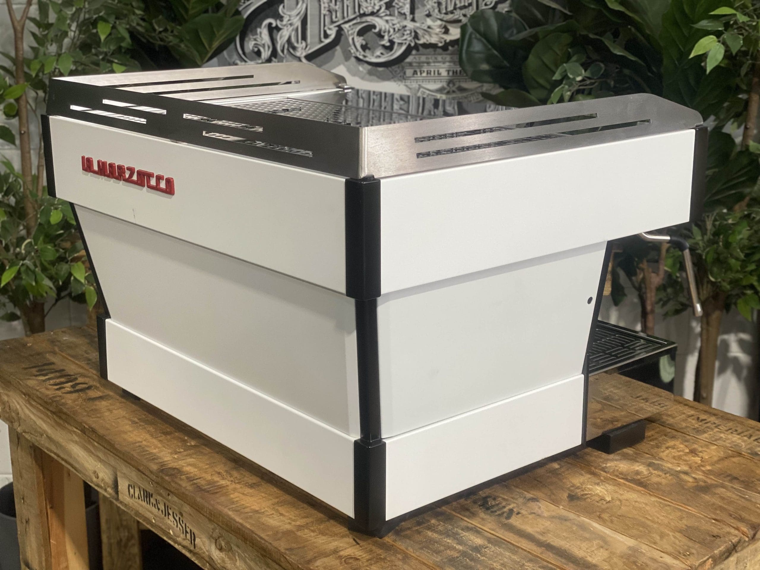 La Marzocco Linea PB 2 Group White - Used