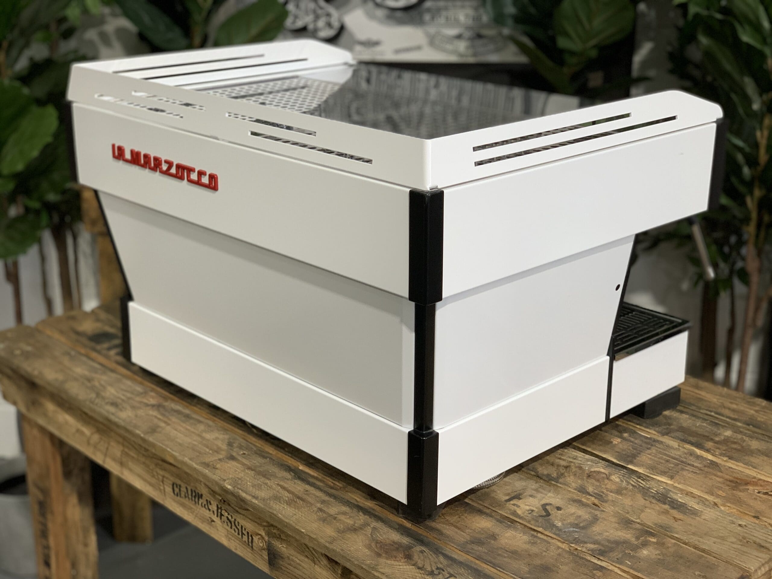 La Marzocco Linea PB 2 Group White - Used