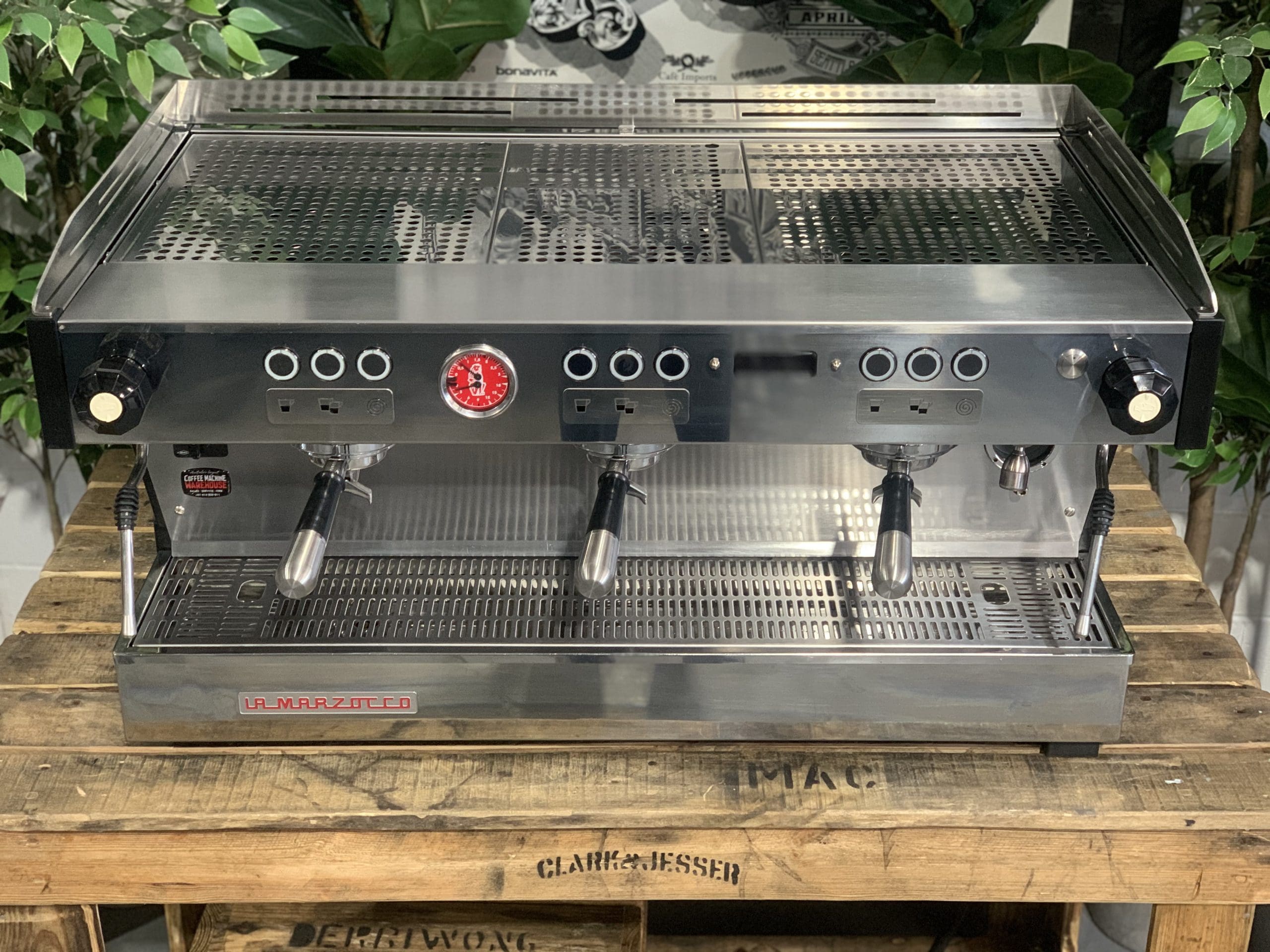 La Marzocco Linea PB 3 Group Black w. Silver Pesados - Used