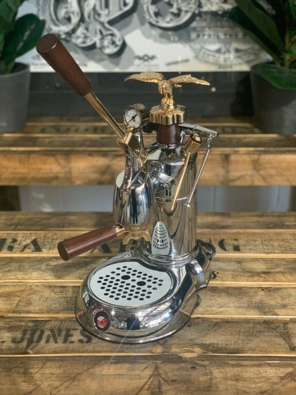 La Pavoni Expo 2015 1 Group Espresso Machine with elegant design and stylish features on display.