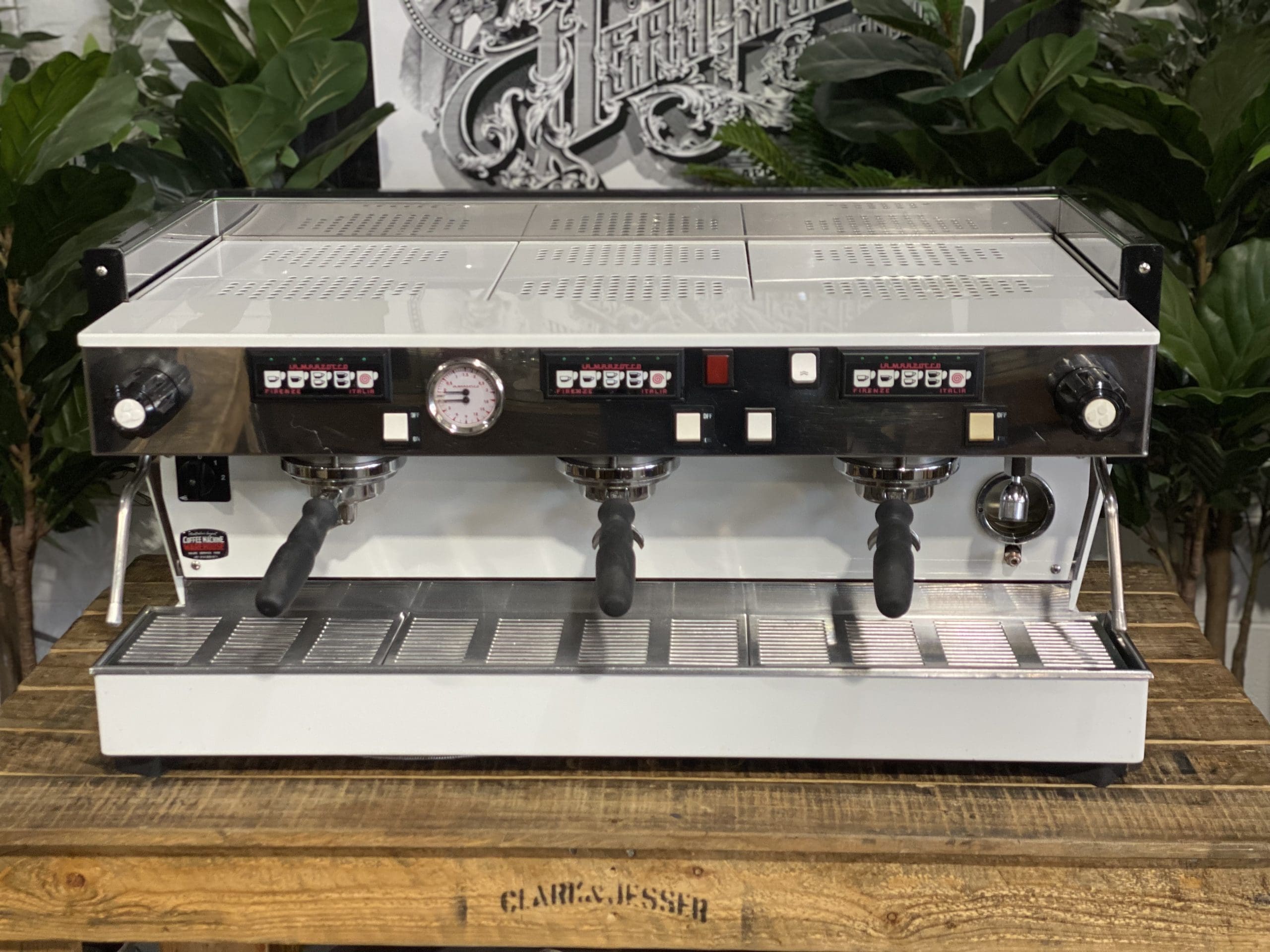 La Marzocco Linea Classic 3 Group White & Green Espresso Coffee Machine - Used