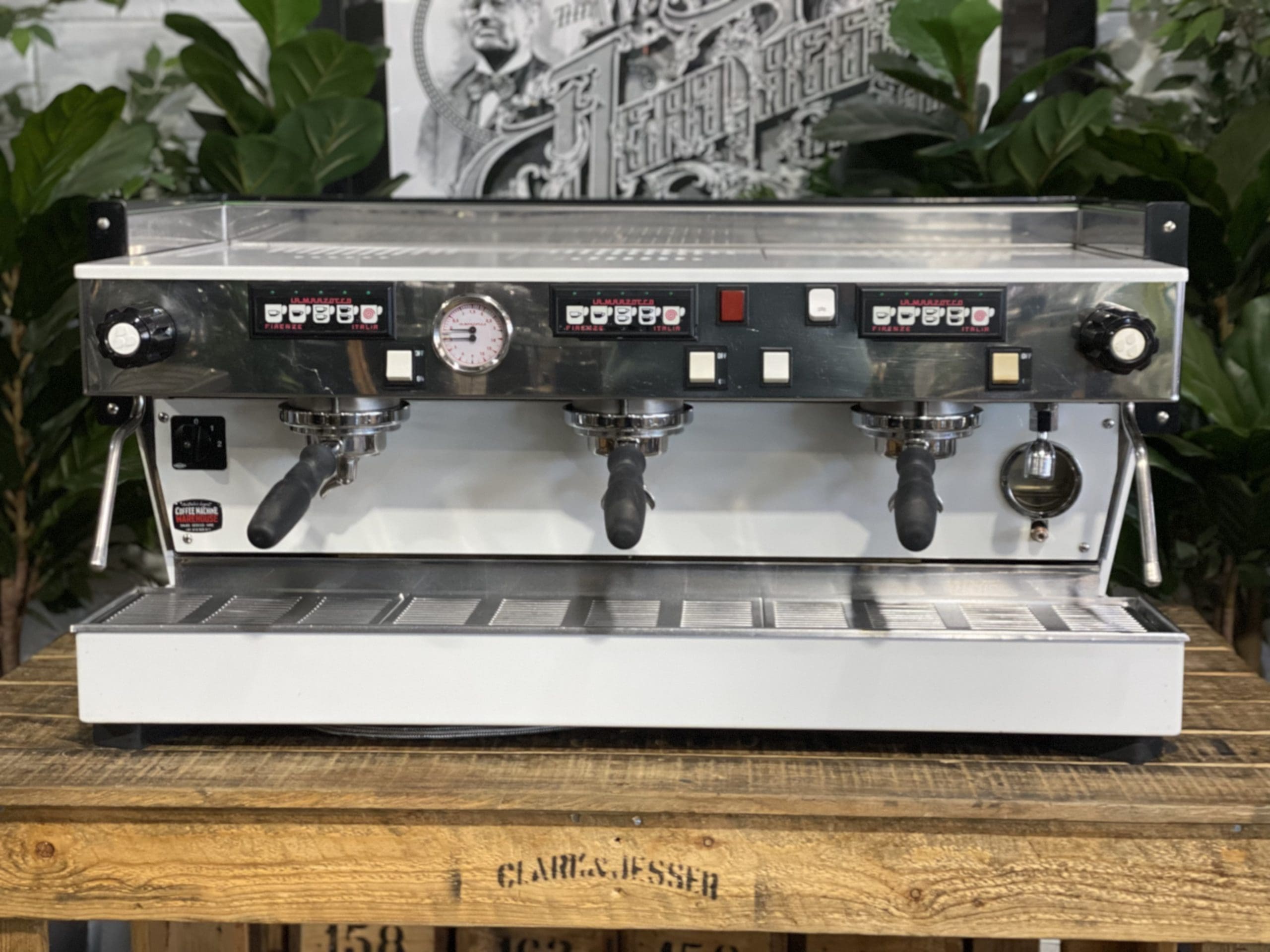 La Marzocco Linea Classic 3 Group White & Green Espresso Coffee Machine - Used