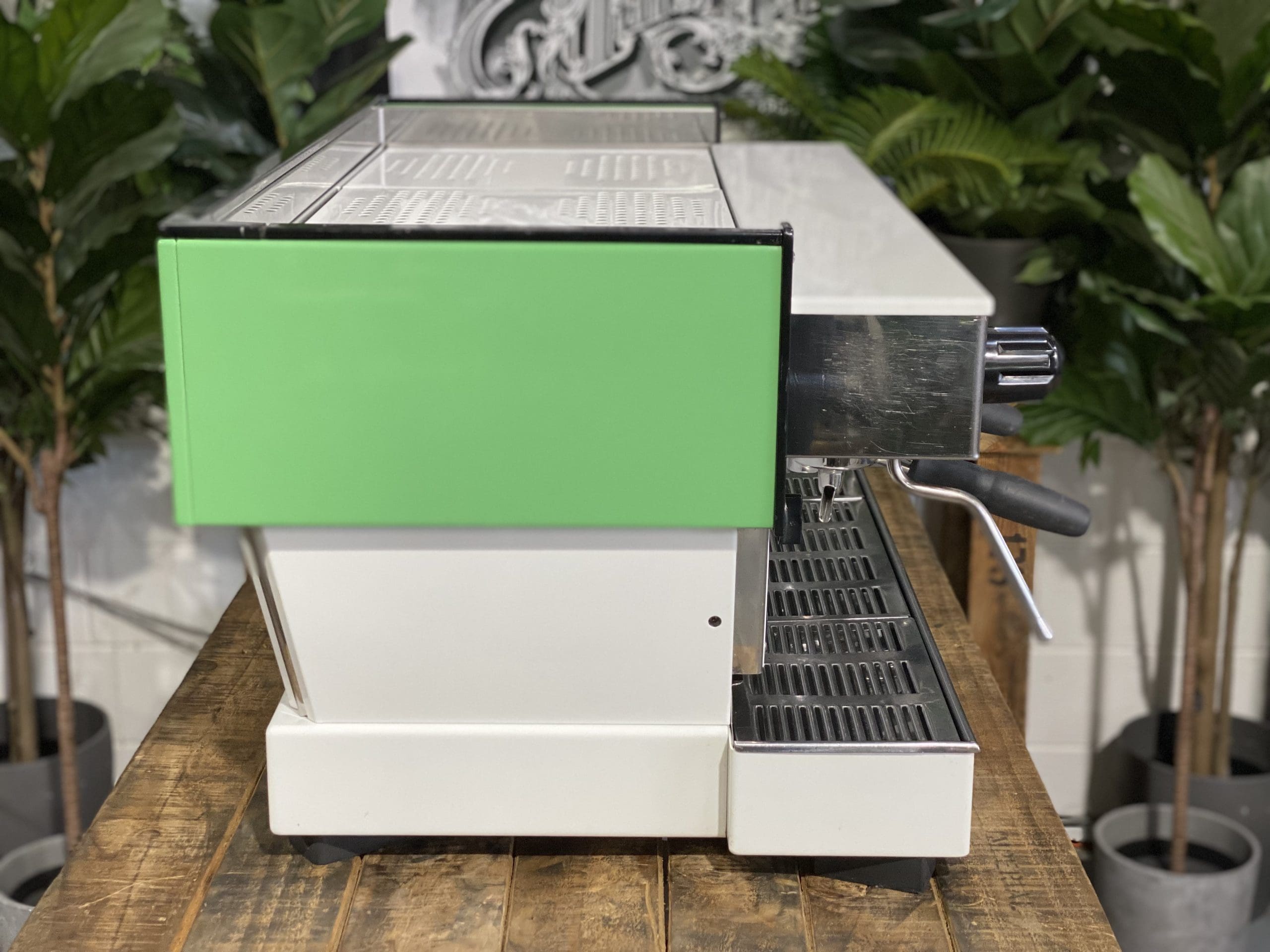 La Marzocco Linea Classic 3 Group White & Green Espresso Coffee Machine - Used