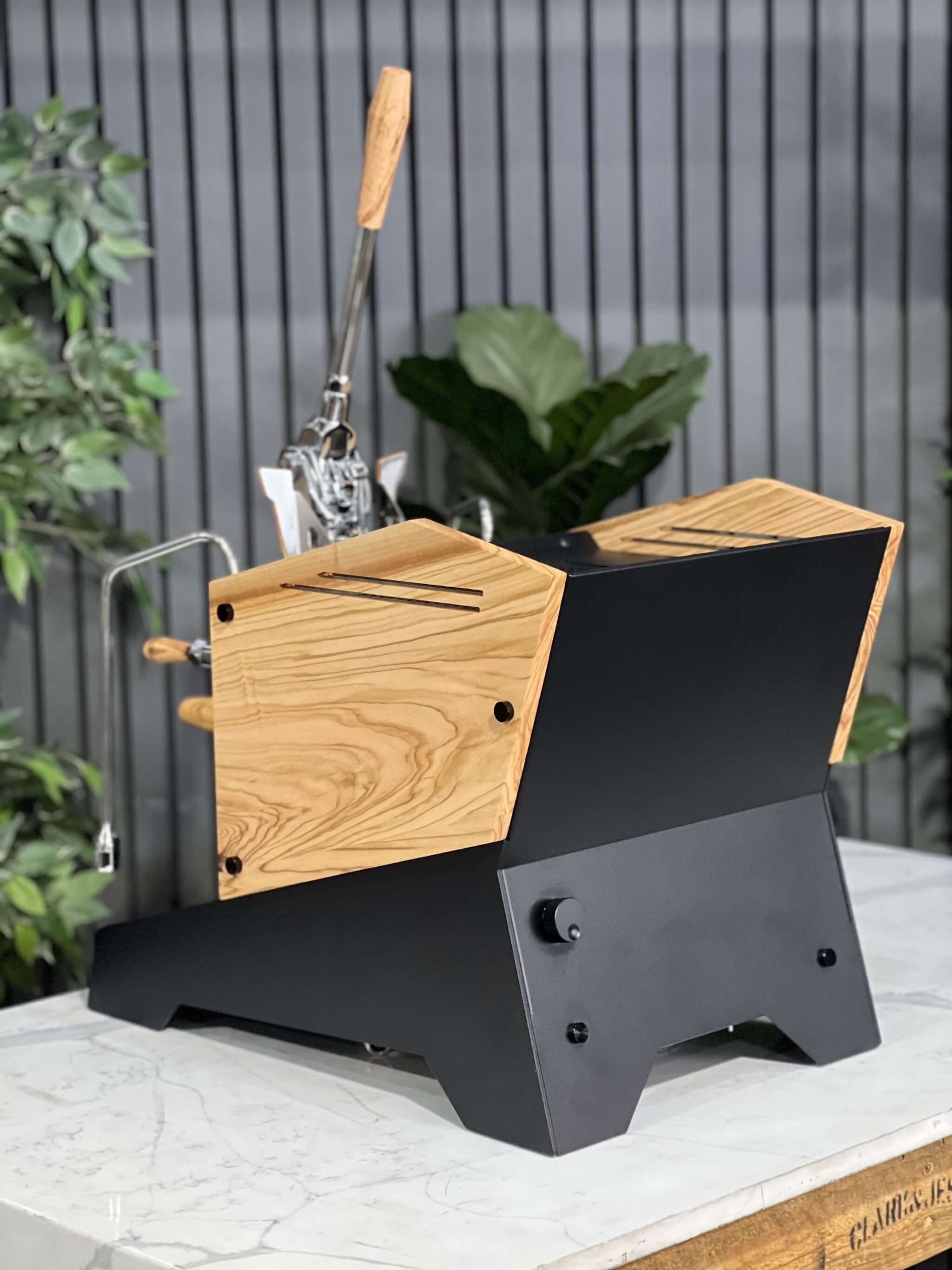 Nurri L Type Leva 1 Group Espresso Coffee Machine Brand New Black & Zebrano