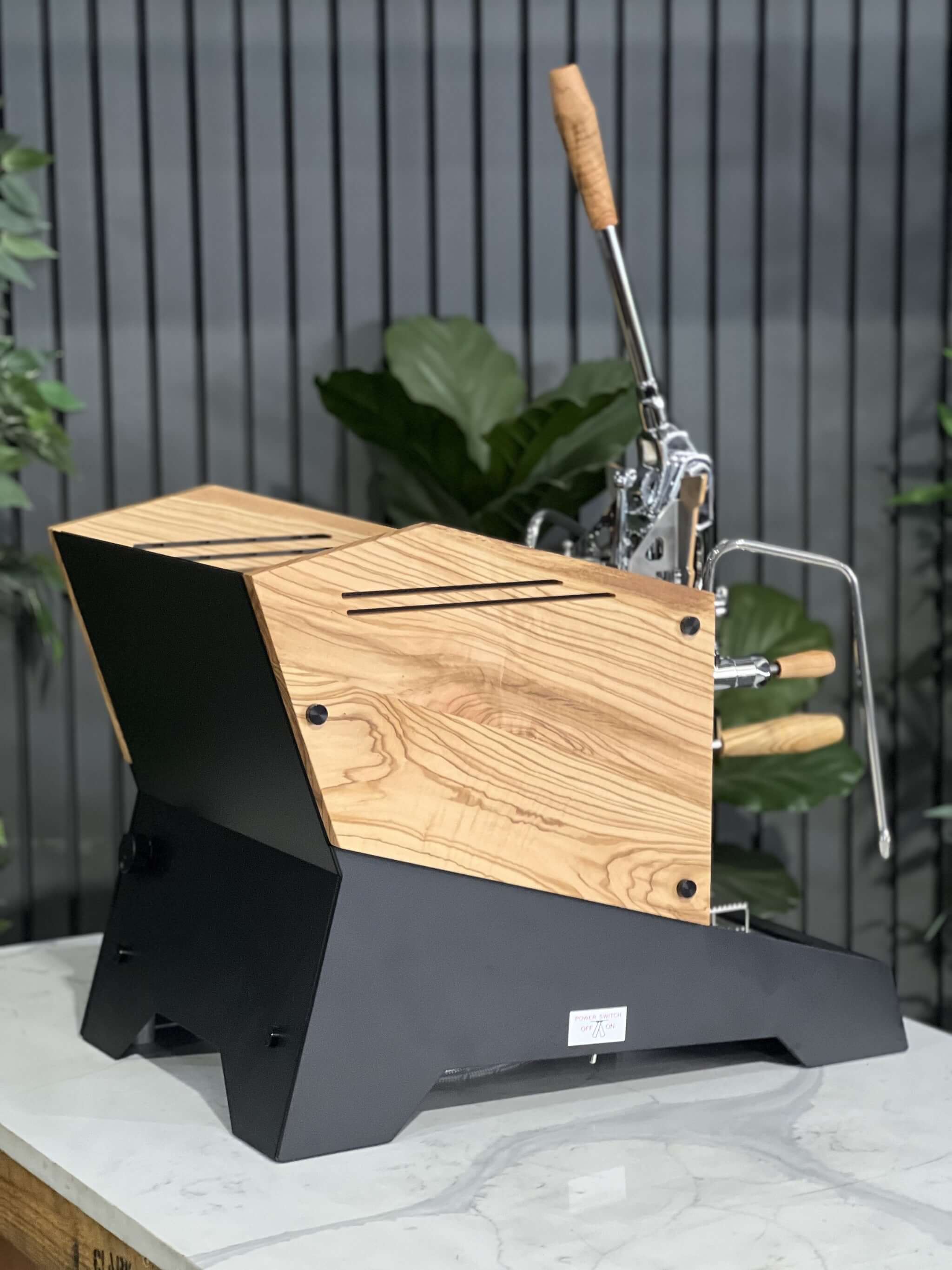 Nurri L Type Leva 1 Group Espresso Coffee Machine Brand New Black & Zebrano