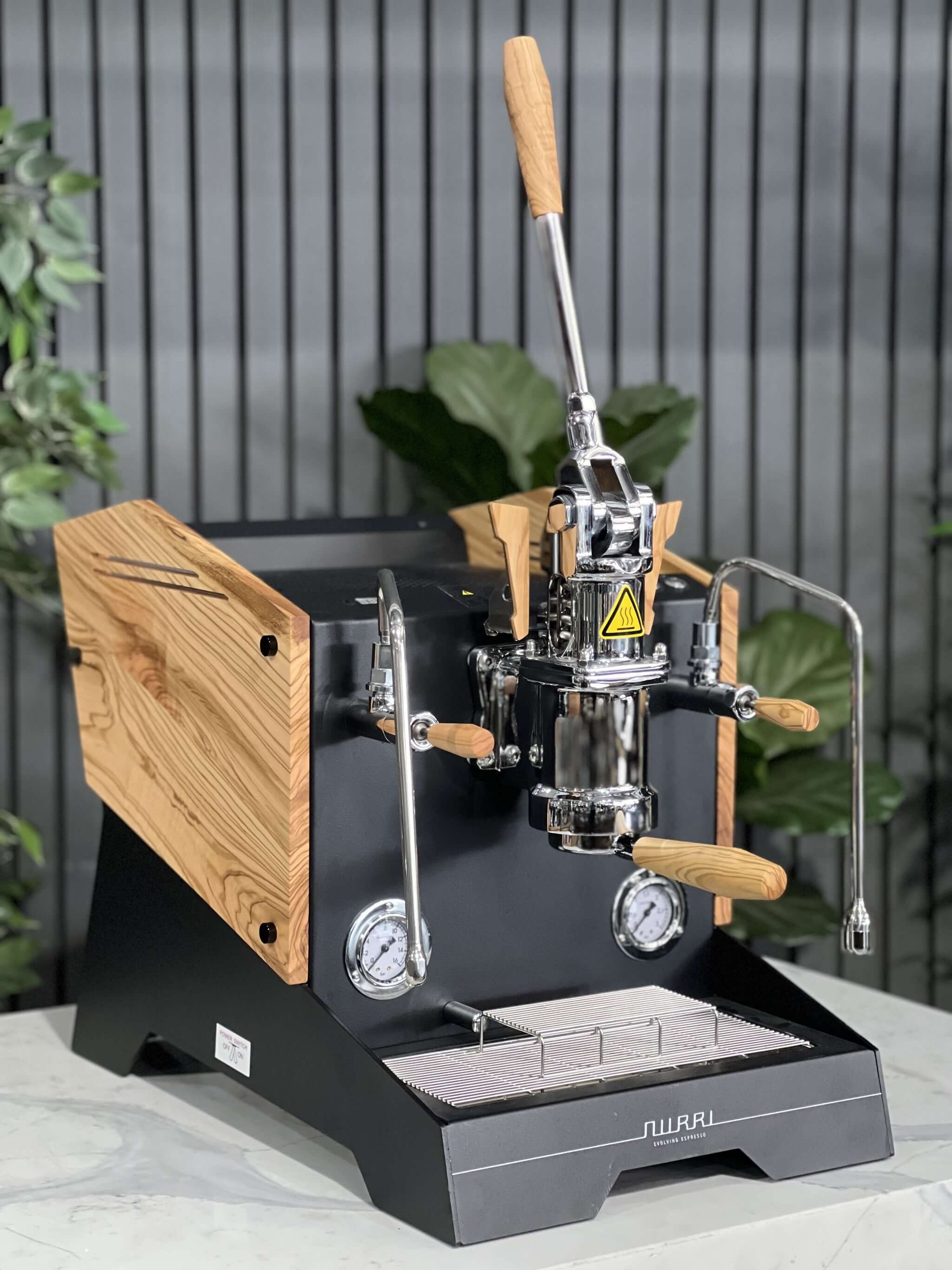 Nurri L Type Leva 1 Group Espresso Coffee Machine Brand New Black & Zebrano