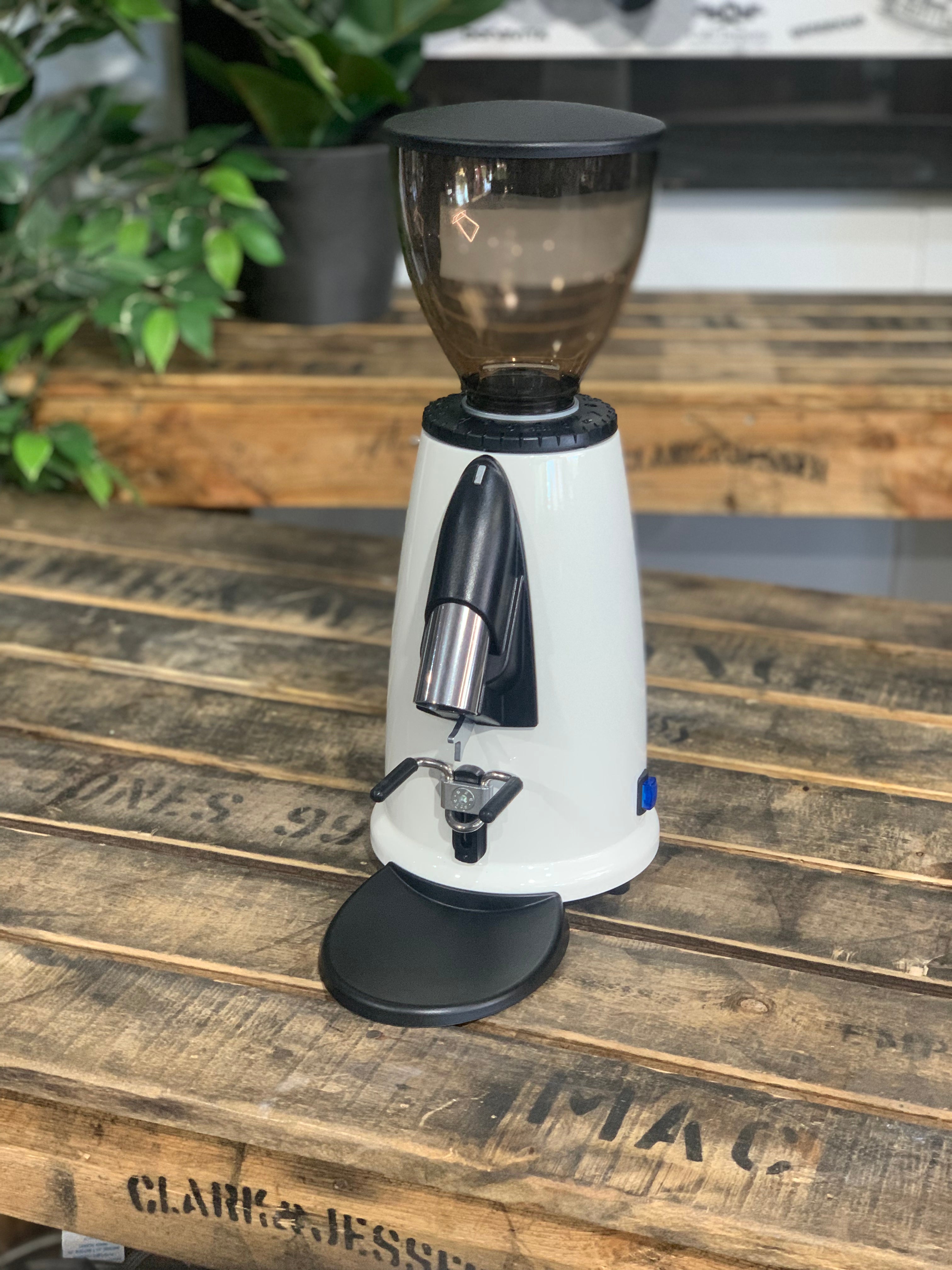 Macap M2M Manual Grind On Demand Coffee Grinder White - New