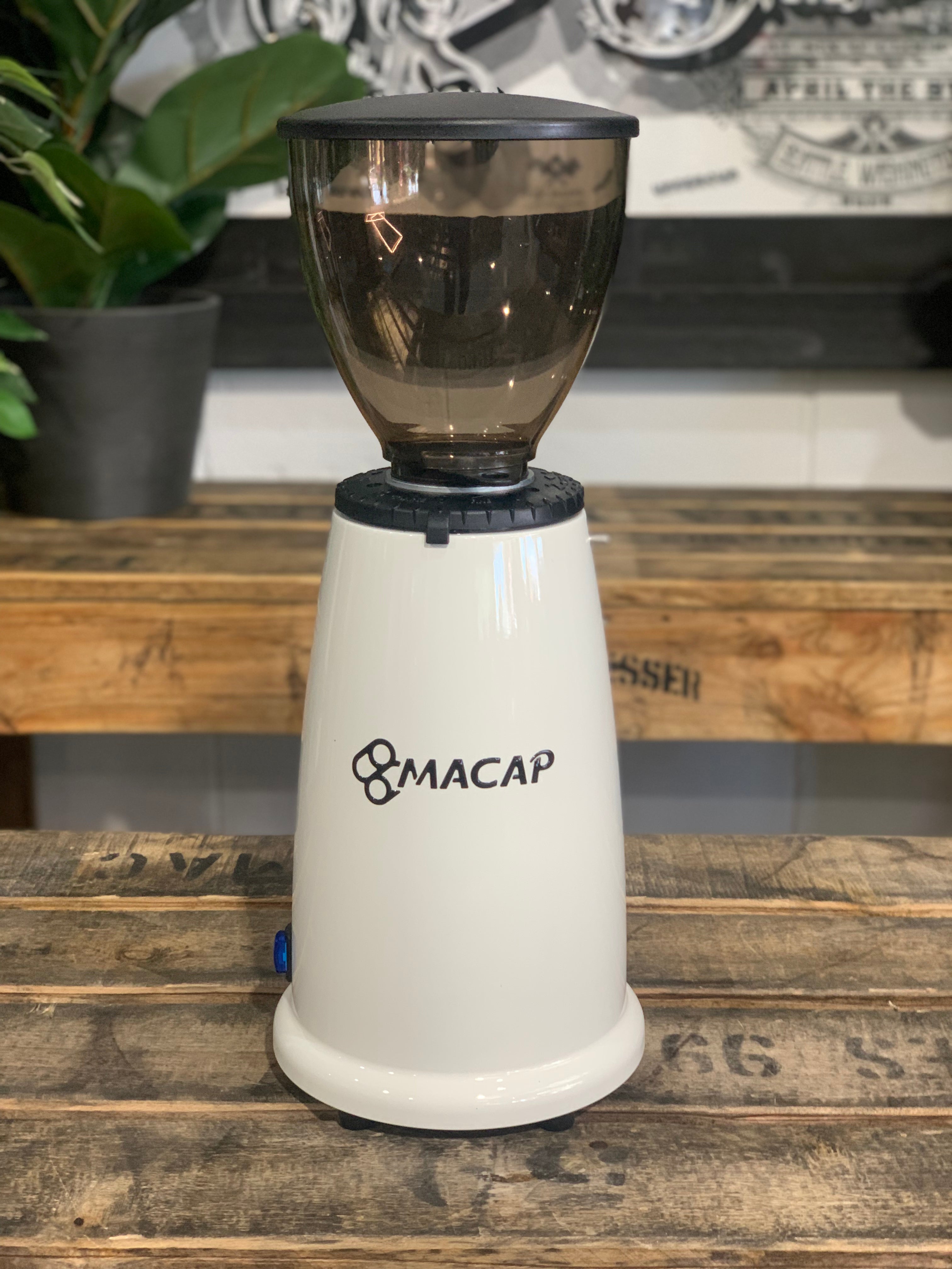 Macap M2M Manual Grind On Demand Coffee Grinder White - New