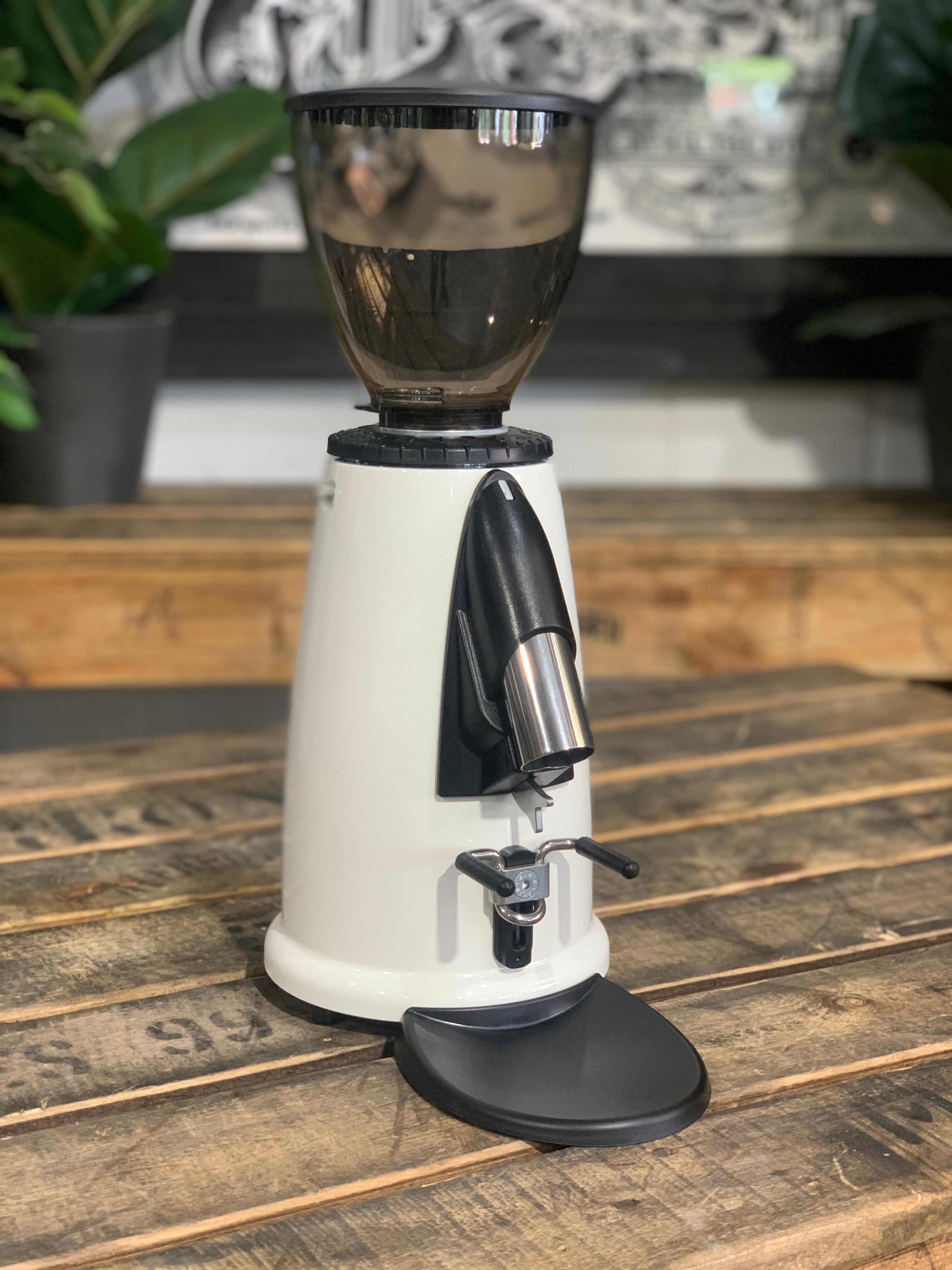 Macap M2M Manual Grind On Demand Coffee Grinder White - New