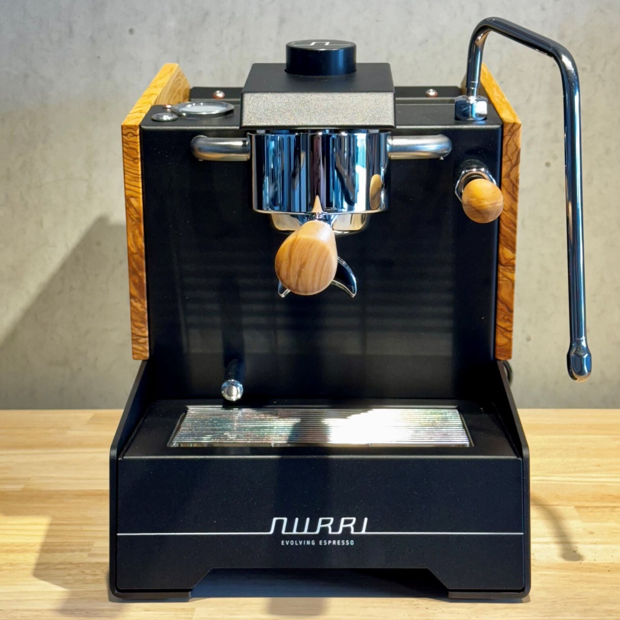 Nurri Type R 1 Group Espresso Coffee Machine New (Black & Zebrano)