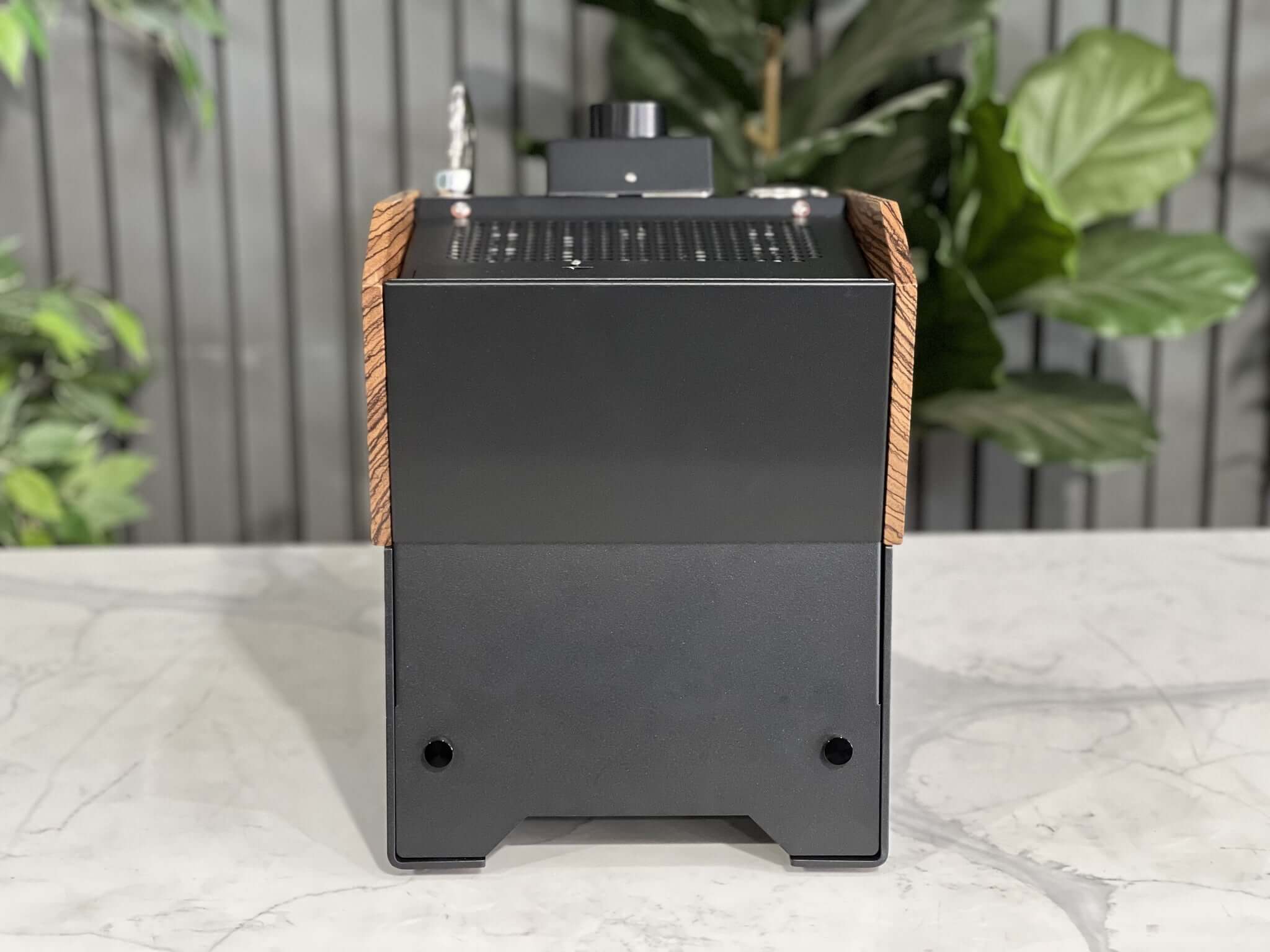 Nurri Type R 1 Group Espresso Coffee Machine Brand New Black & Zebrano