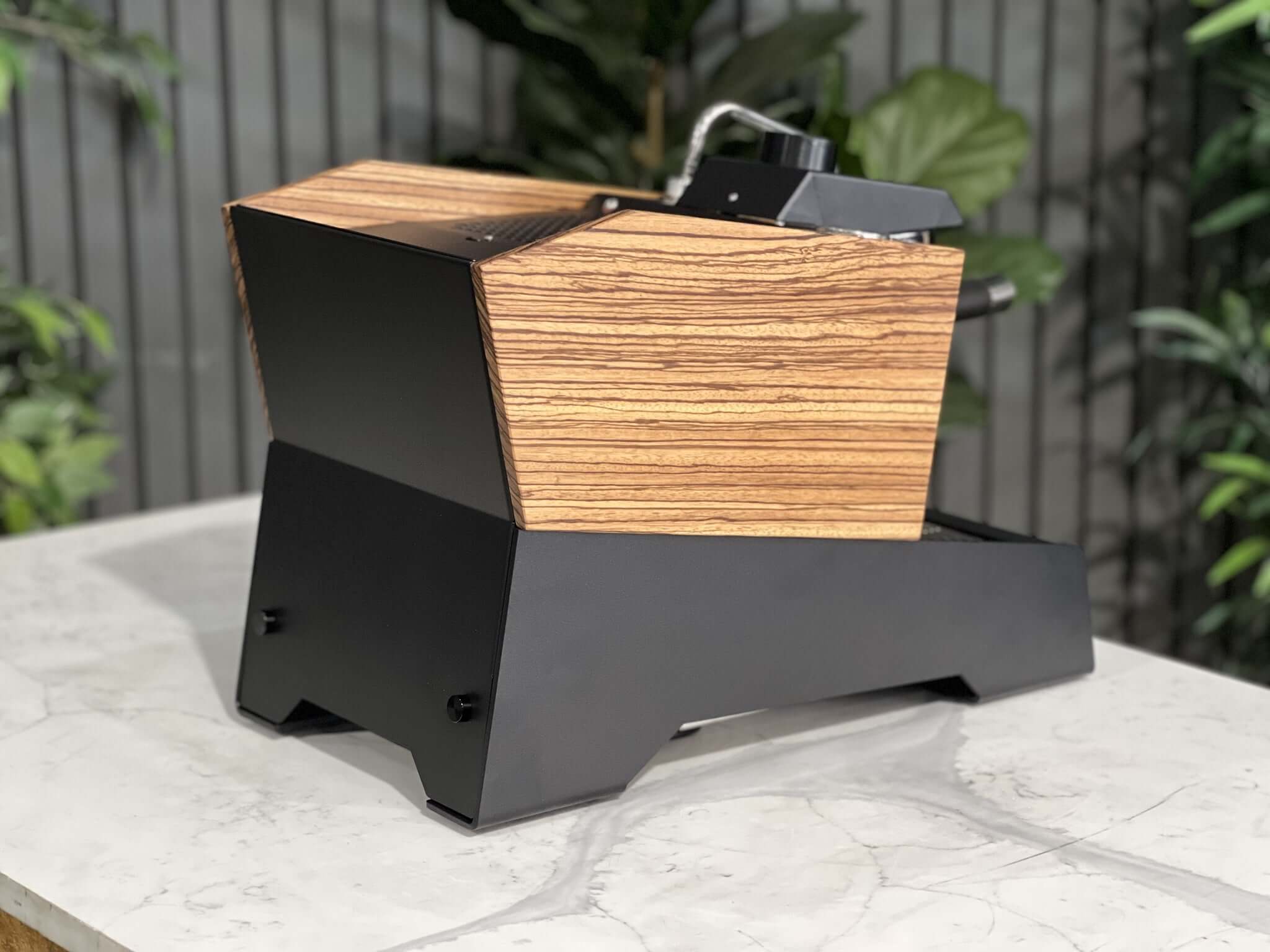 Nurri Type R 1 Group Espresso Coffee Machine Brand New Black & Zebrano