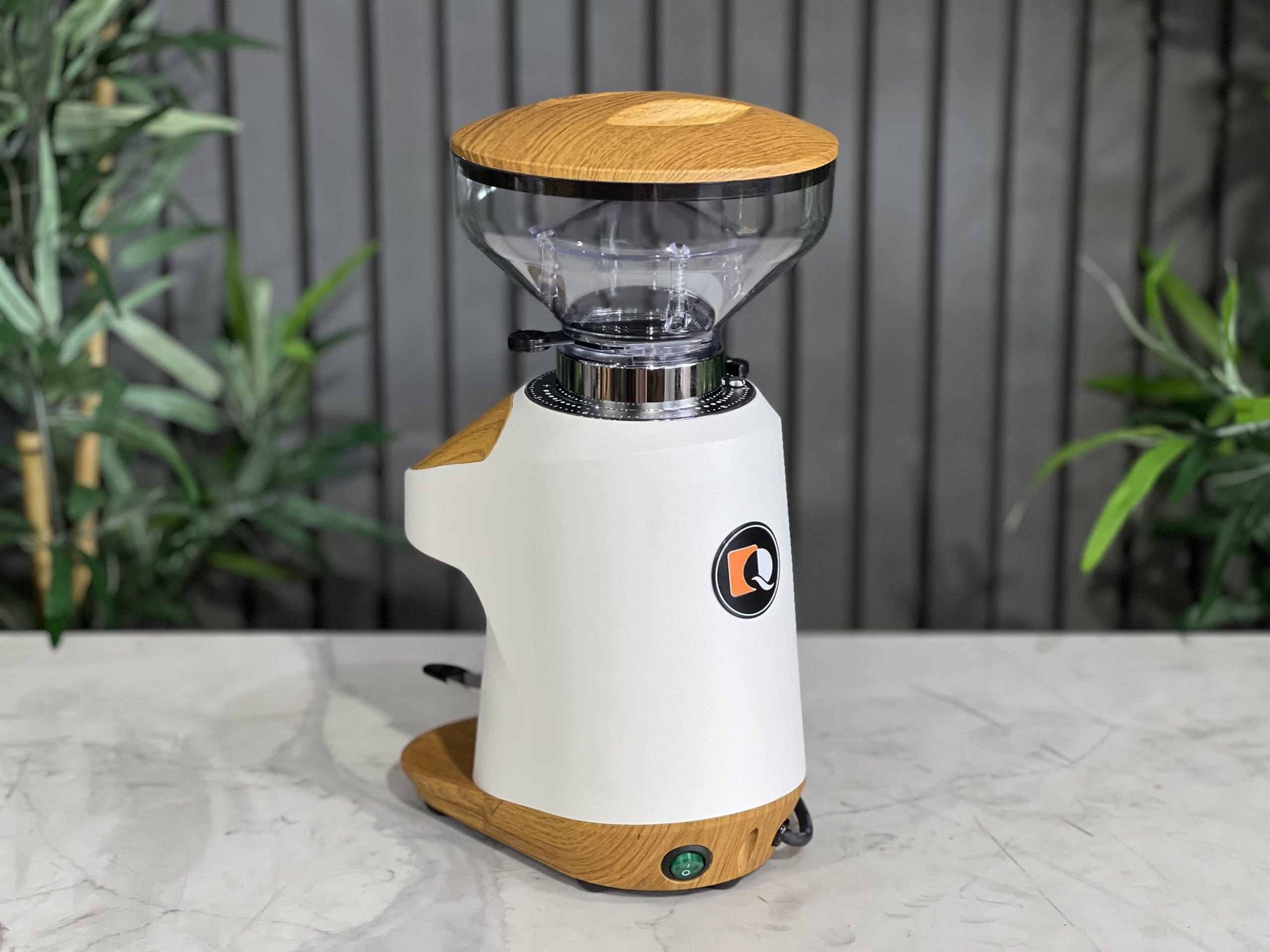 Quamar Nemo-Q Electronic Grinder White & Timber - New