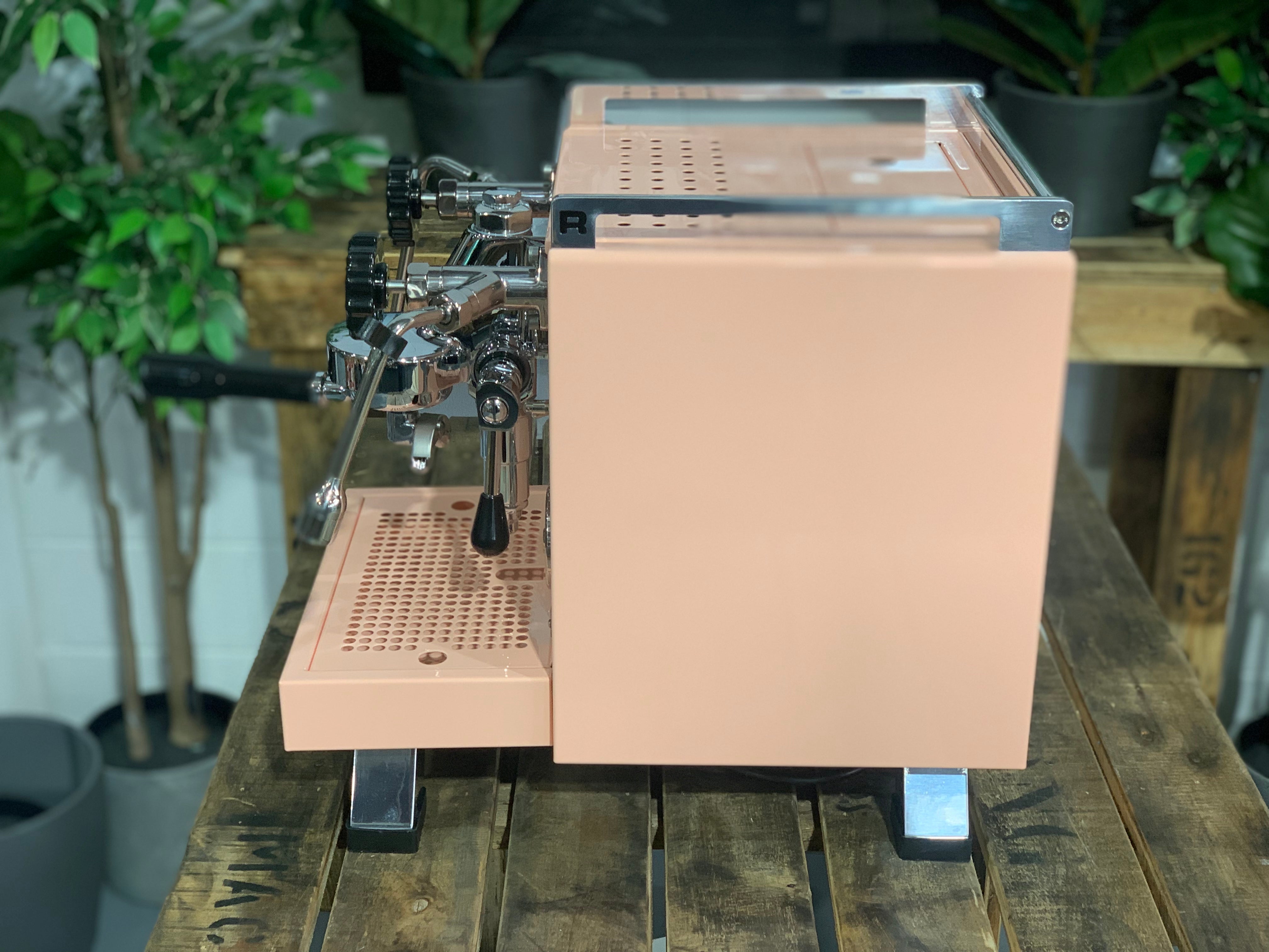 Rocket Cinquantotto R58 1 Group Coffee Machine Pink - New side view showcasing its stylish design and premium features.