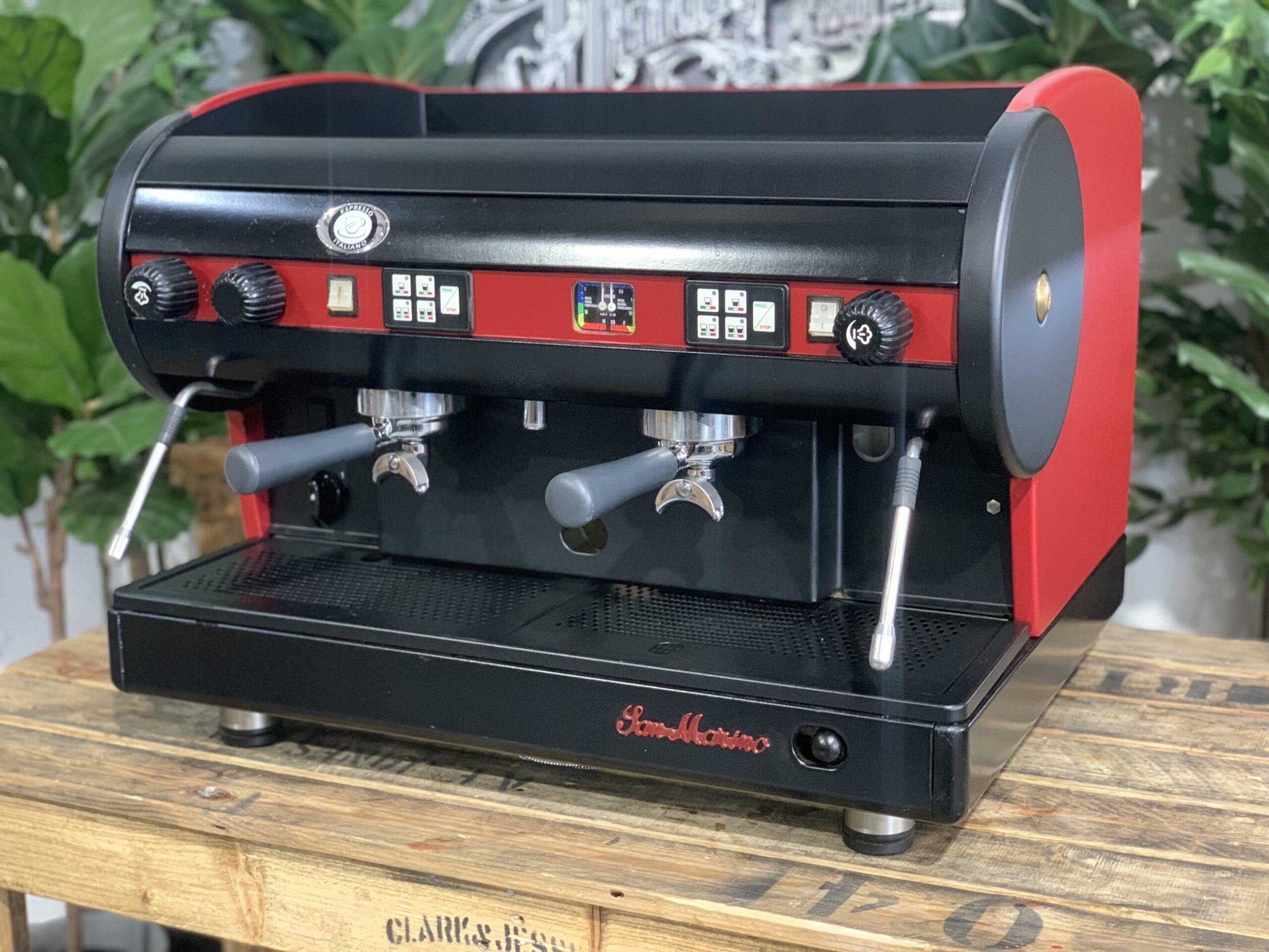 San Marino Lisa 2 Group Red & Black - Used