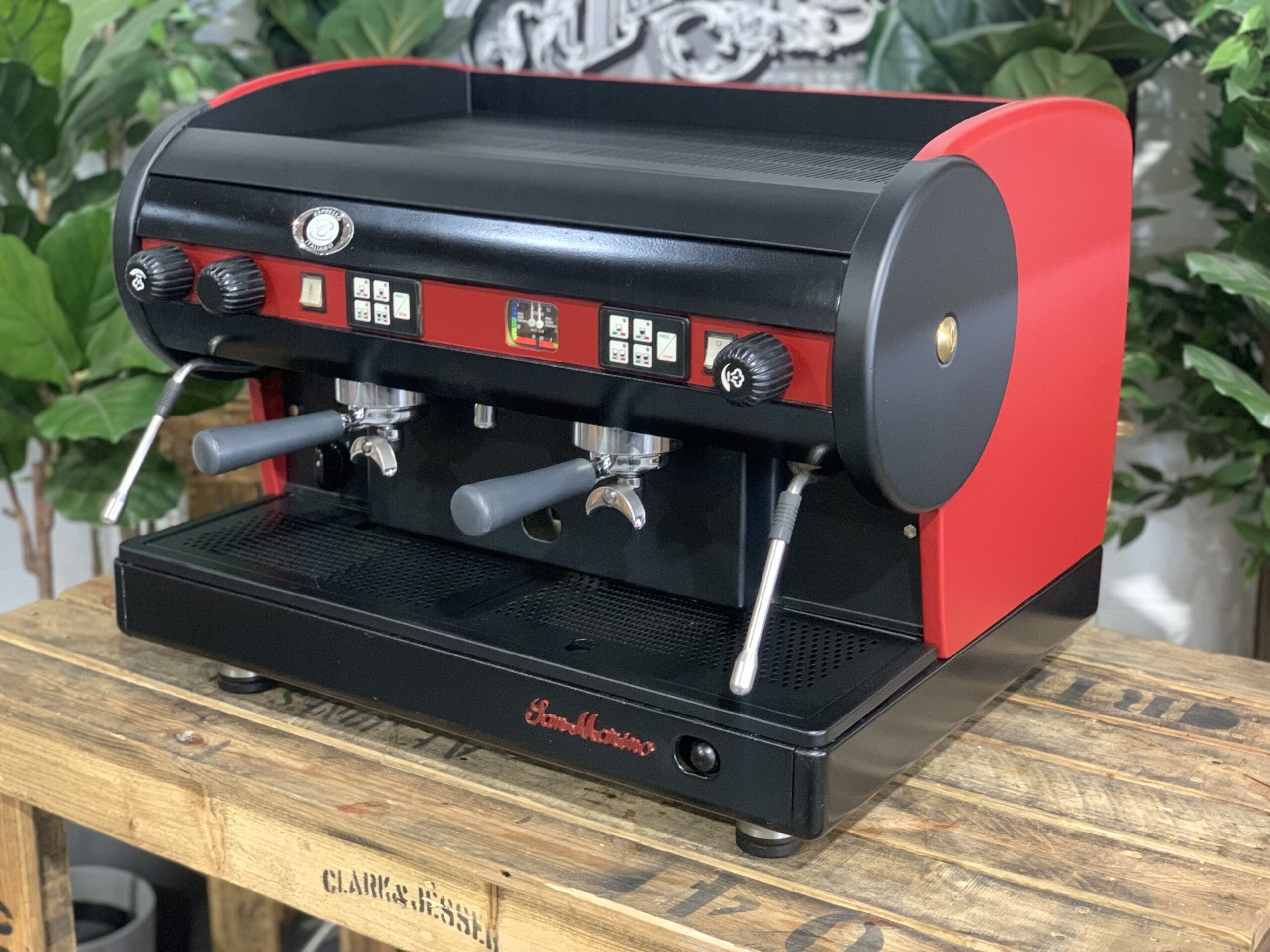 San Marino Lisa 2 Group Red & Black - Used