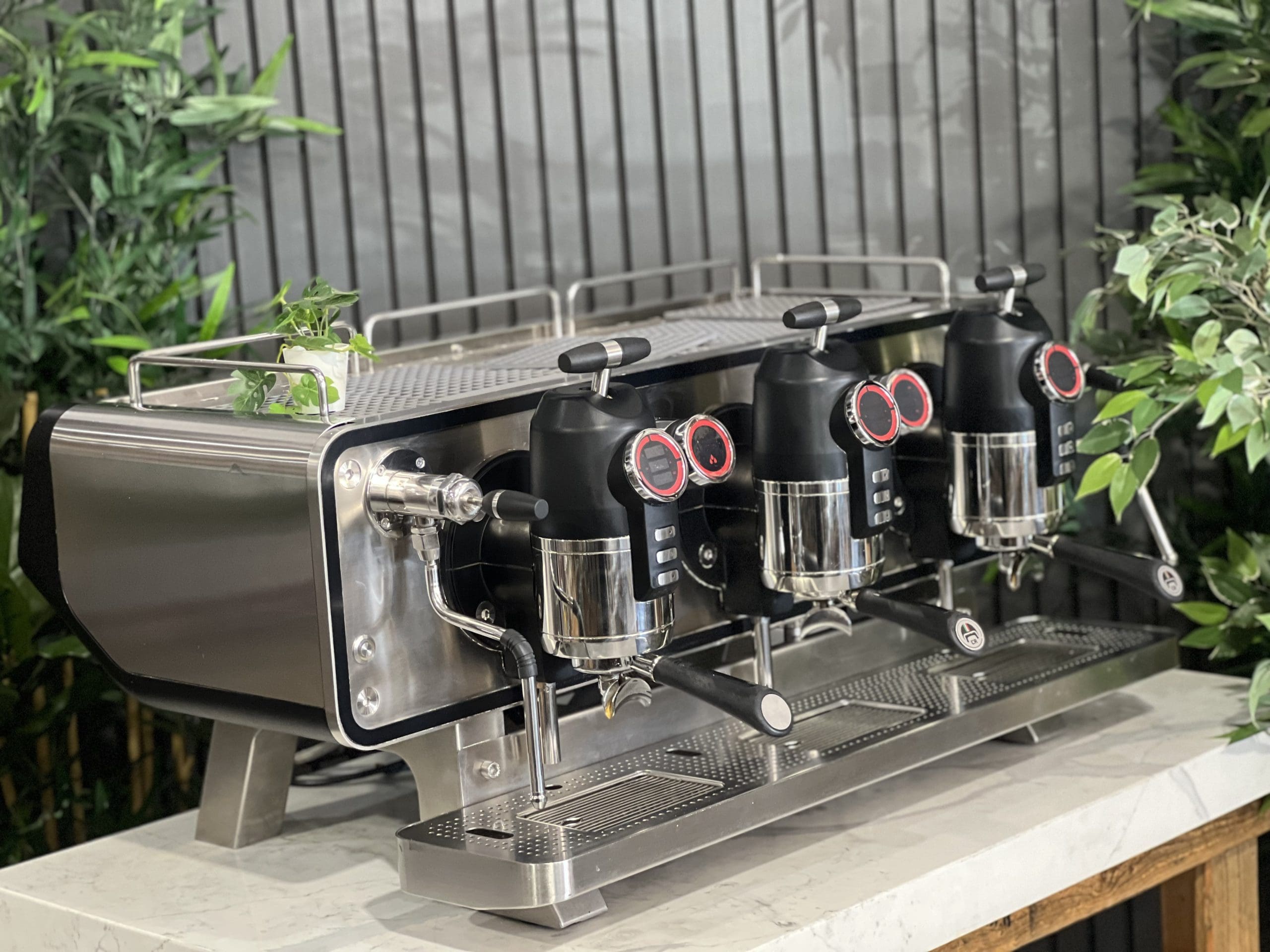 San Remo Opera 3 Group Black & Stainless - Used