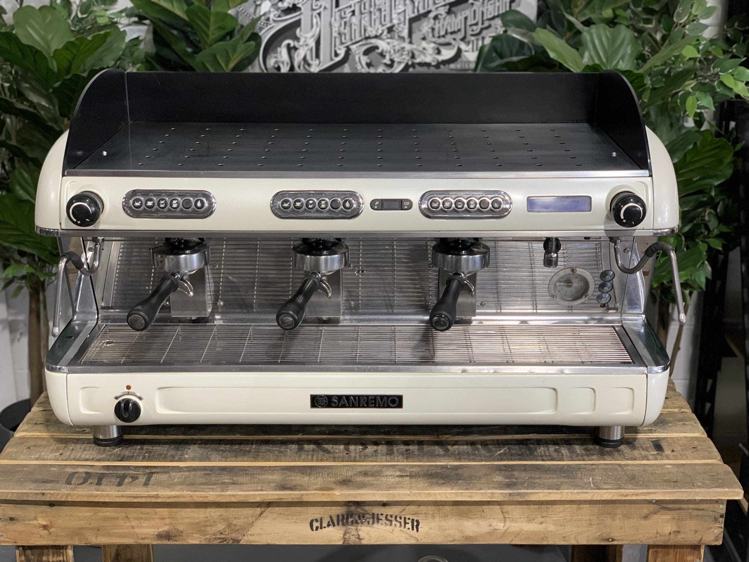 San Remo Verona 3 Group White - Used