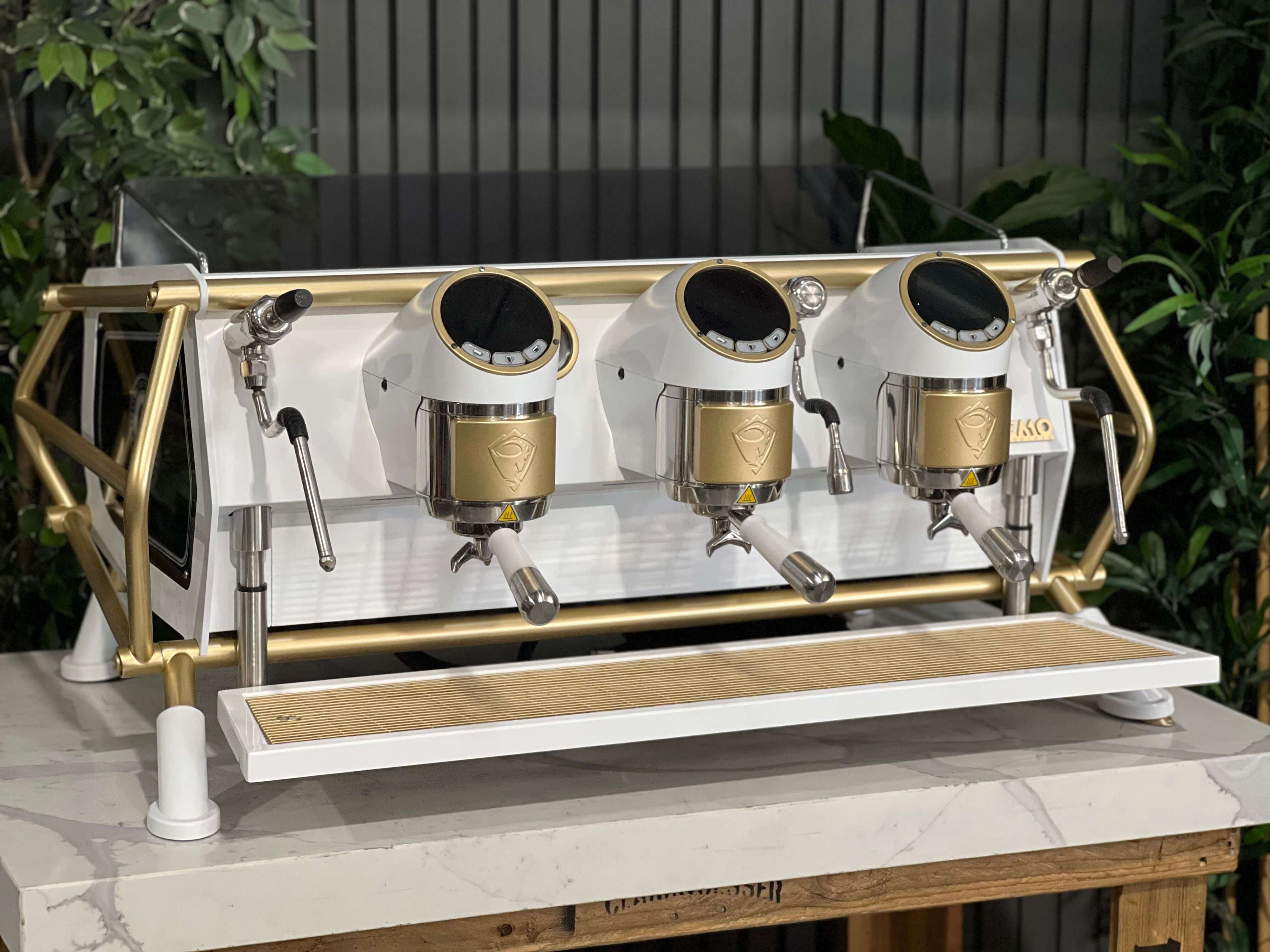 San Remo Cafe Racer 3 Group White & Gold Coffee Machine