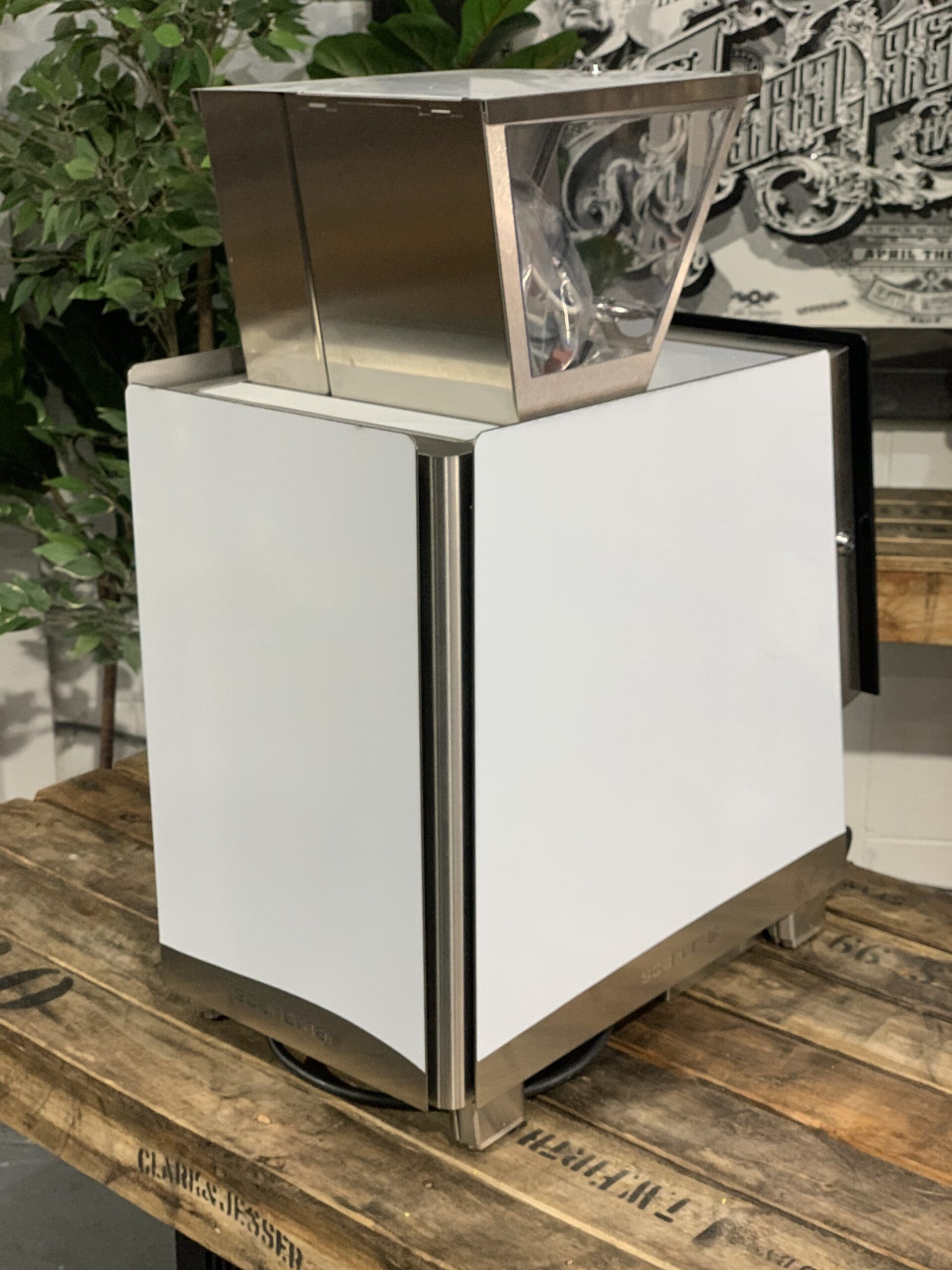 Scanomat Venezia Fully Automatic Coffee Machines - Used
