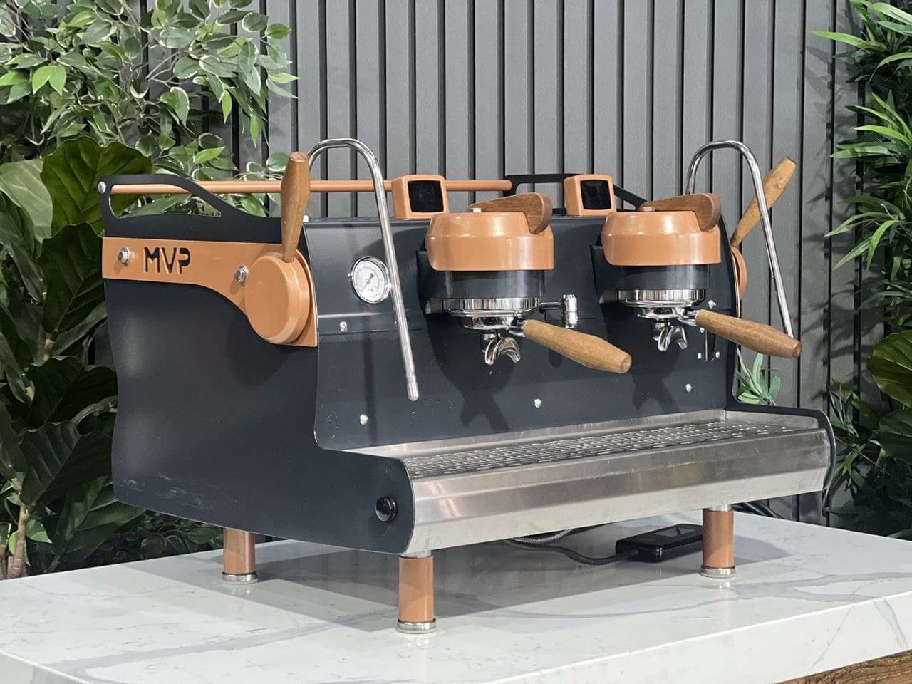 Synesso MVP 2 Group Navy Blue & Brown Espresso Coffee Machine - Used