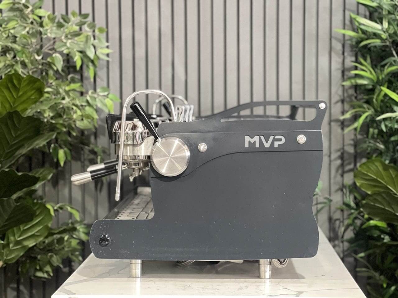 Synesso MVP 3 Group Charcoal - Used