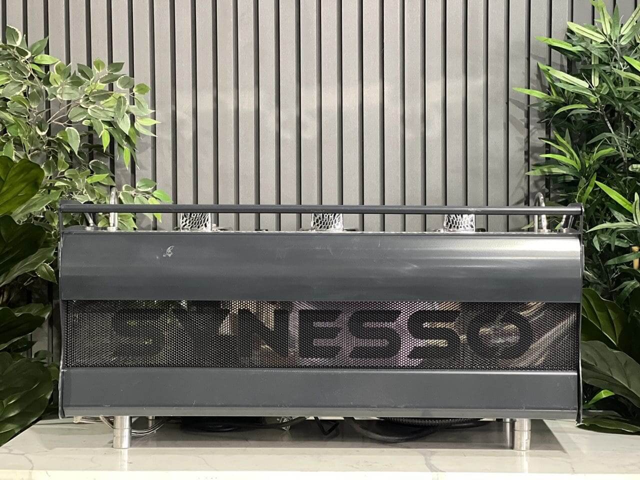 Synesso MVP 3 Group Charcoal - Used