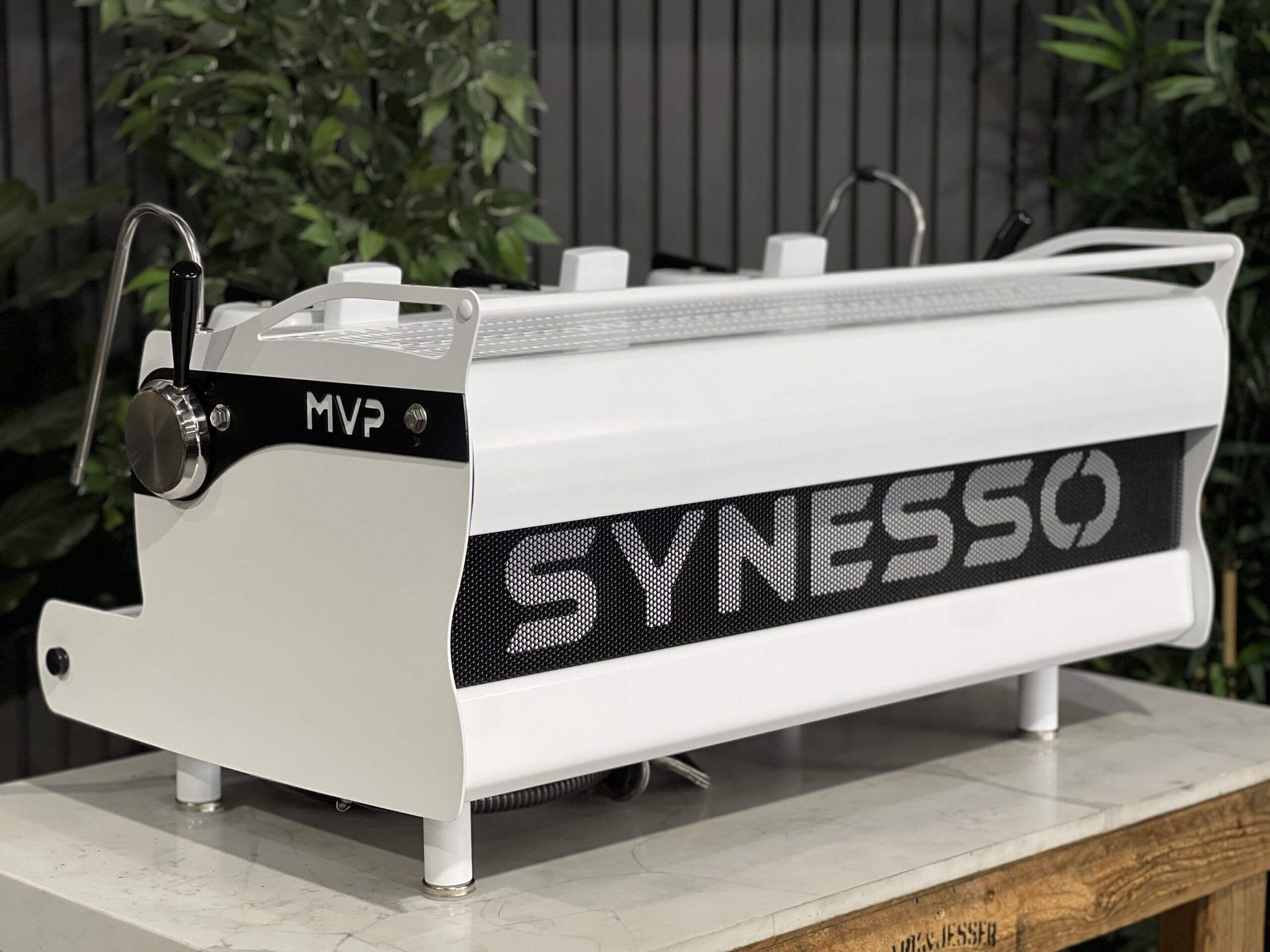Synesso MVP 3 Group Black & White - Used
